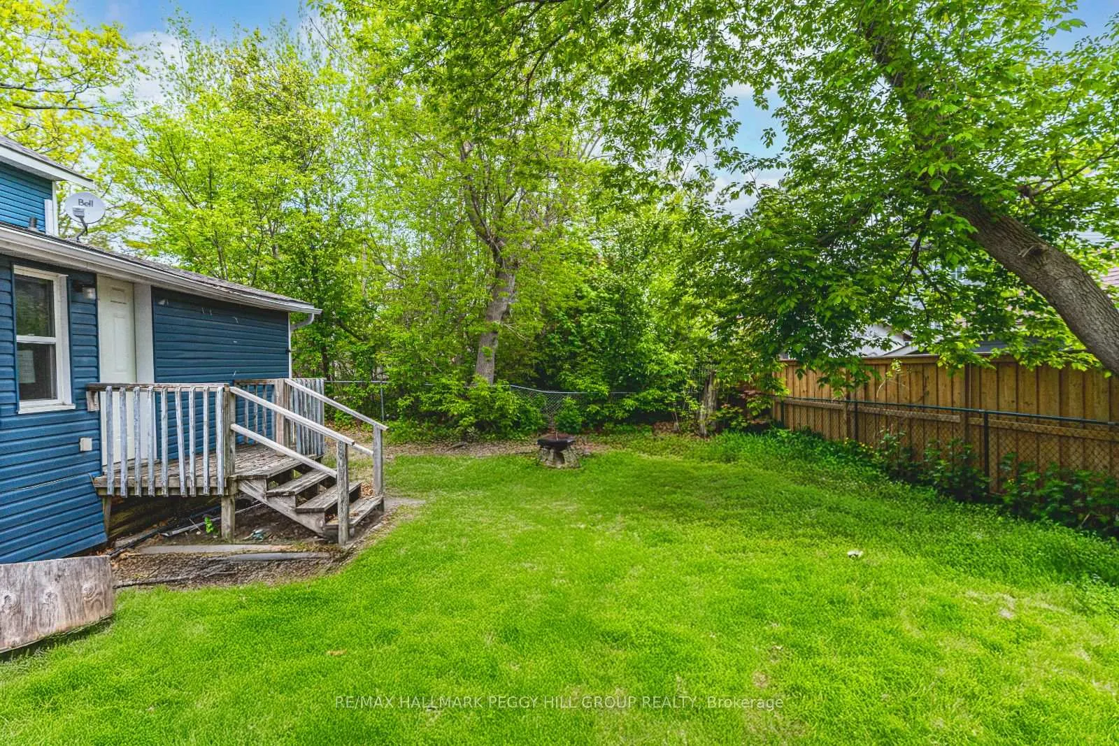Photo 5 of 711 Mosley Street, Wasaga Beach — HOMEH