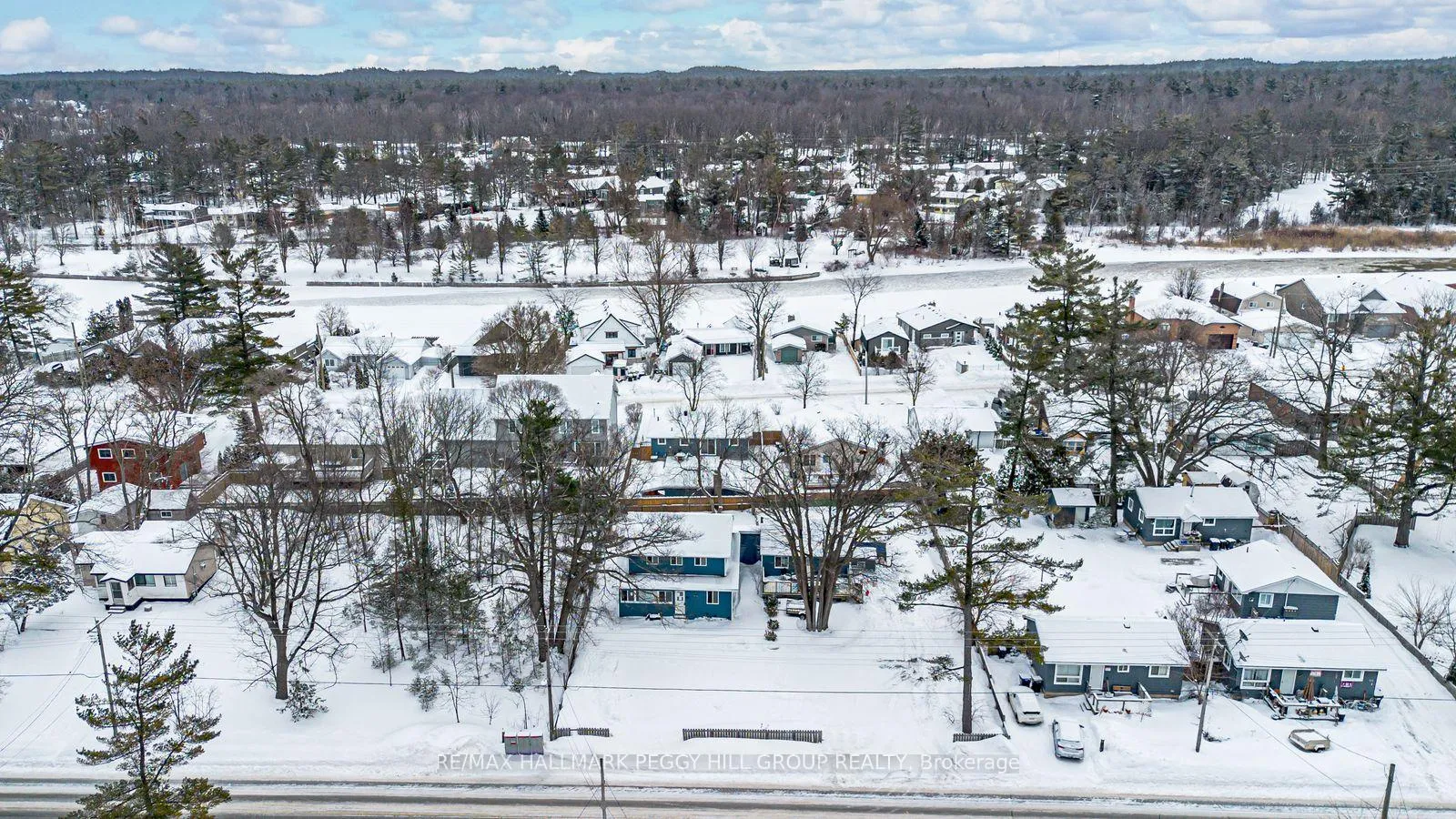 Photo 22 of 711 Mosley Street, Wasaga Beach — HOMEH