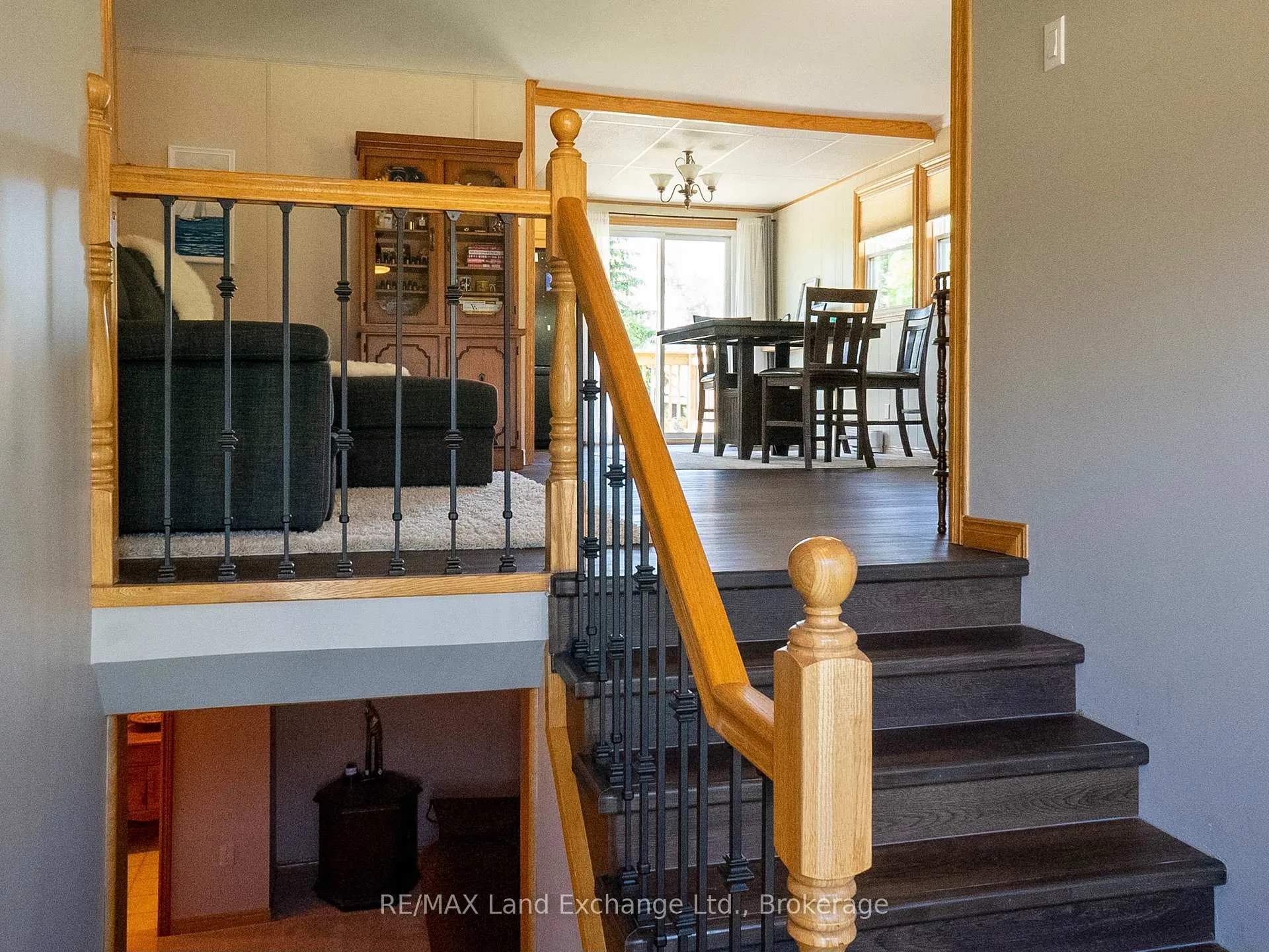 Photo 4 of 5 Macgregor Beach Road, Kincardine — HOMEH