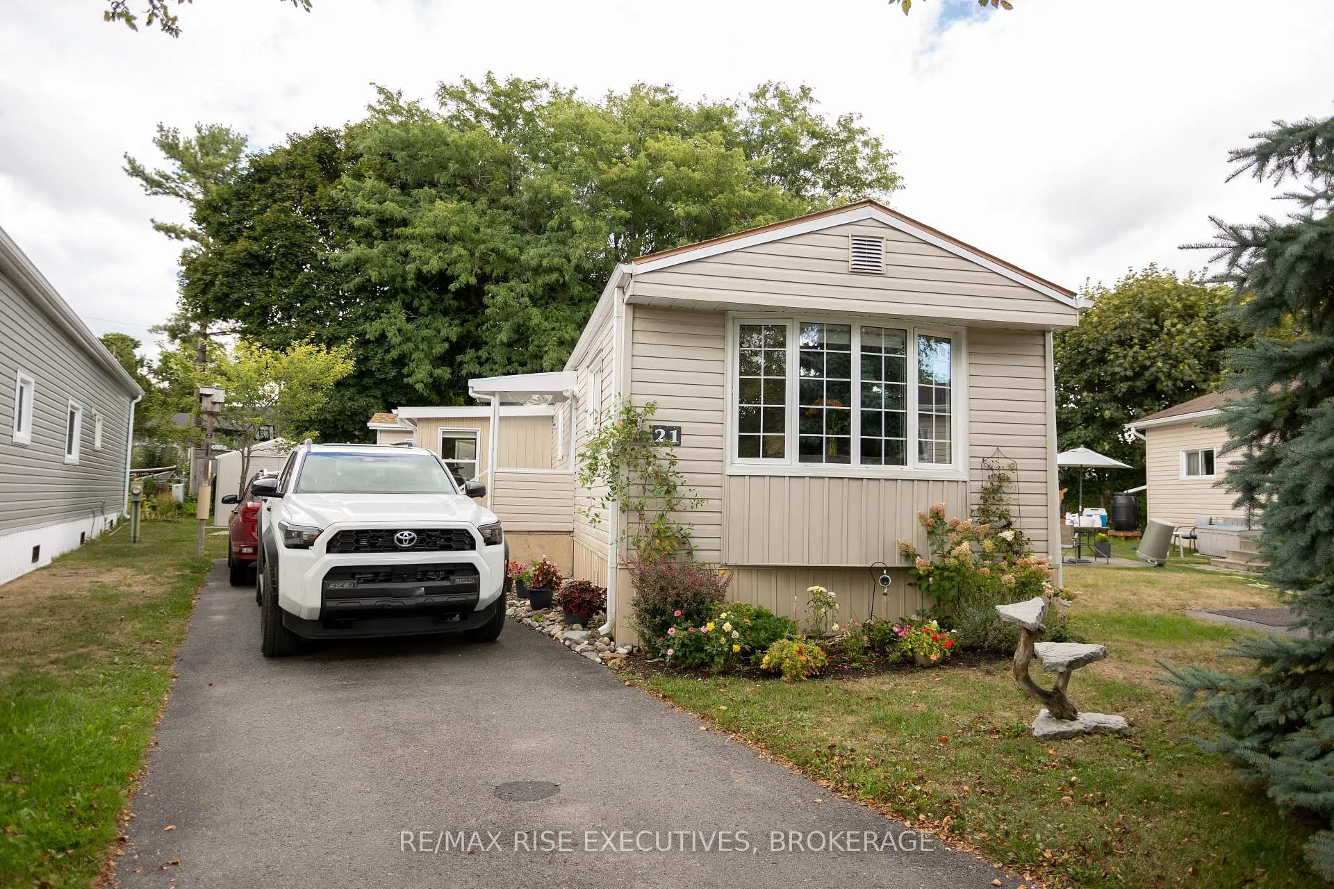 Front of 21 Powley Garden Drive