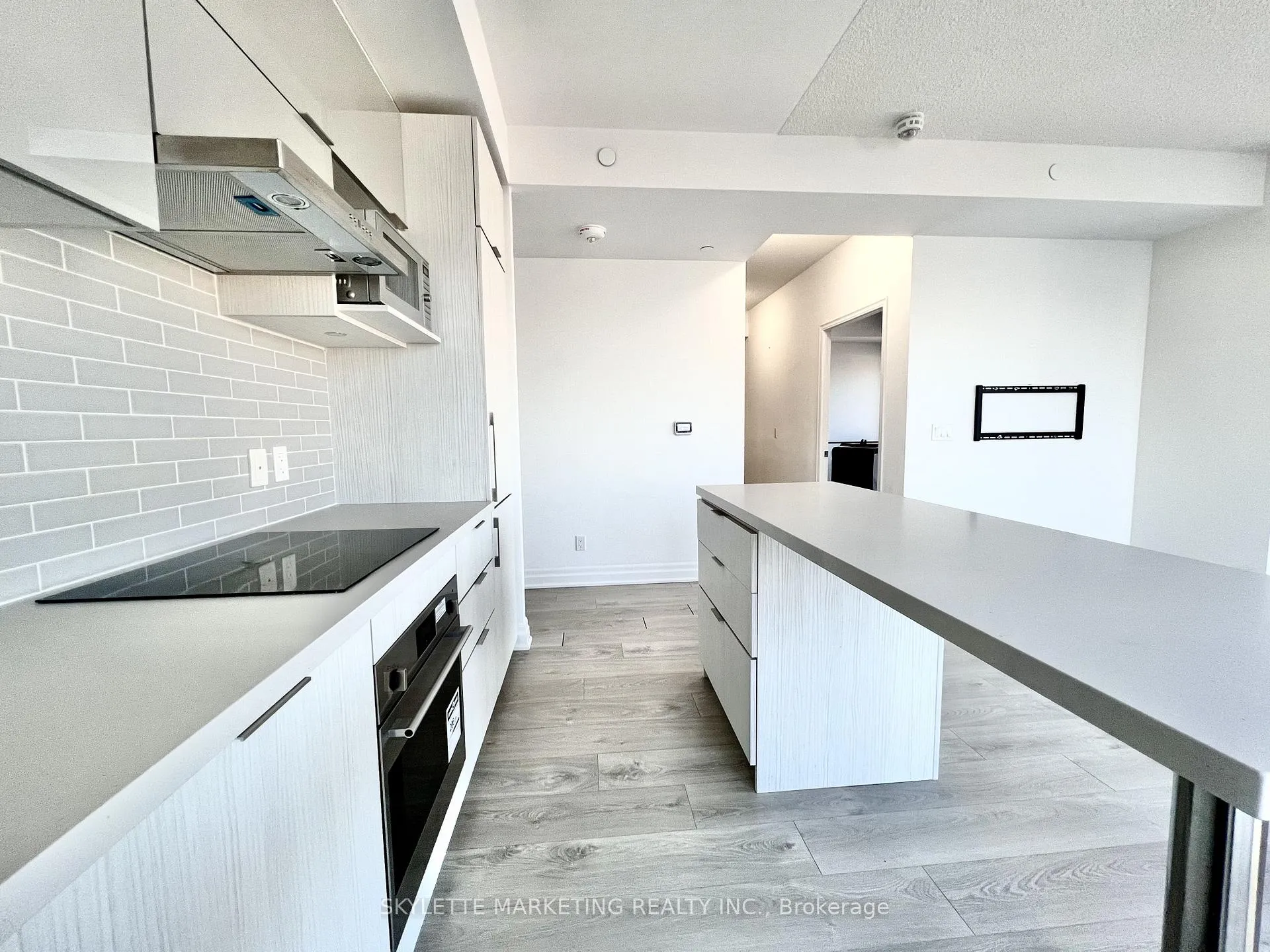 Photo 10 of Unit 1106, 8 Rouge Valley Drive W, Markham, Unionville — HOMEH