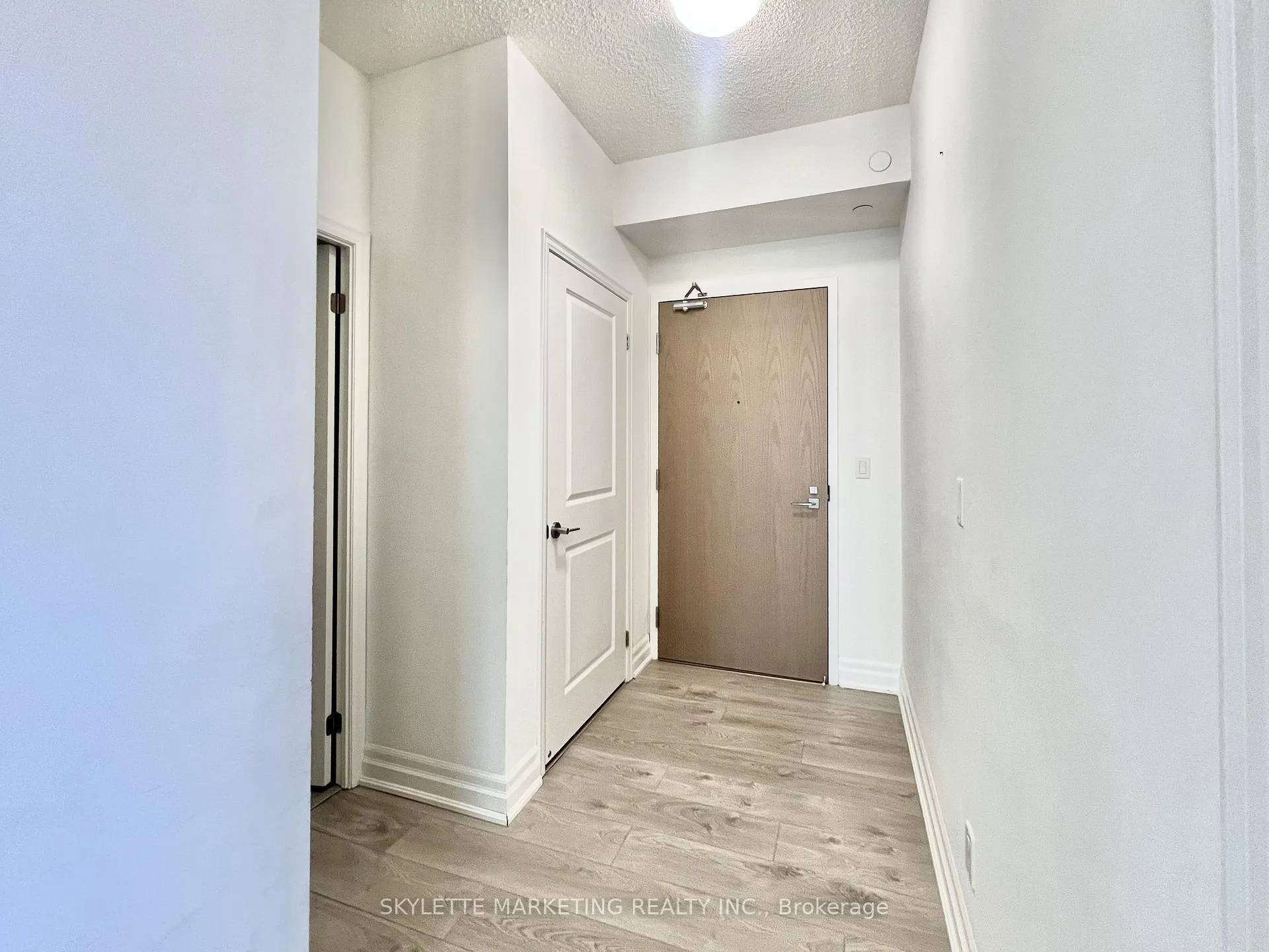 Photo 11 of Unit 1106, 8 Rouge Valley Drive W, Markham, Unionville — HOMEH