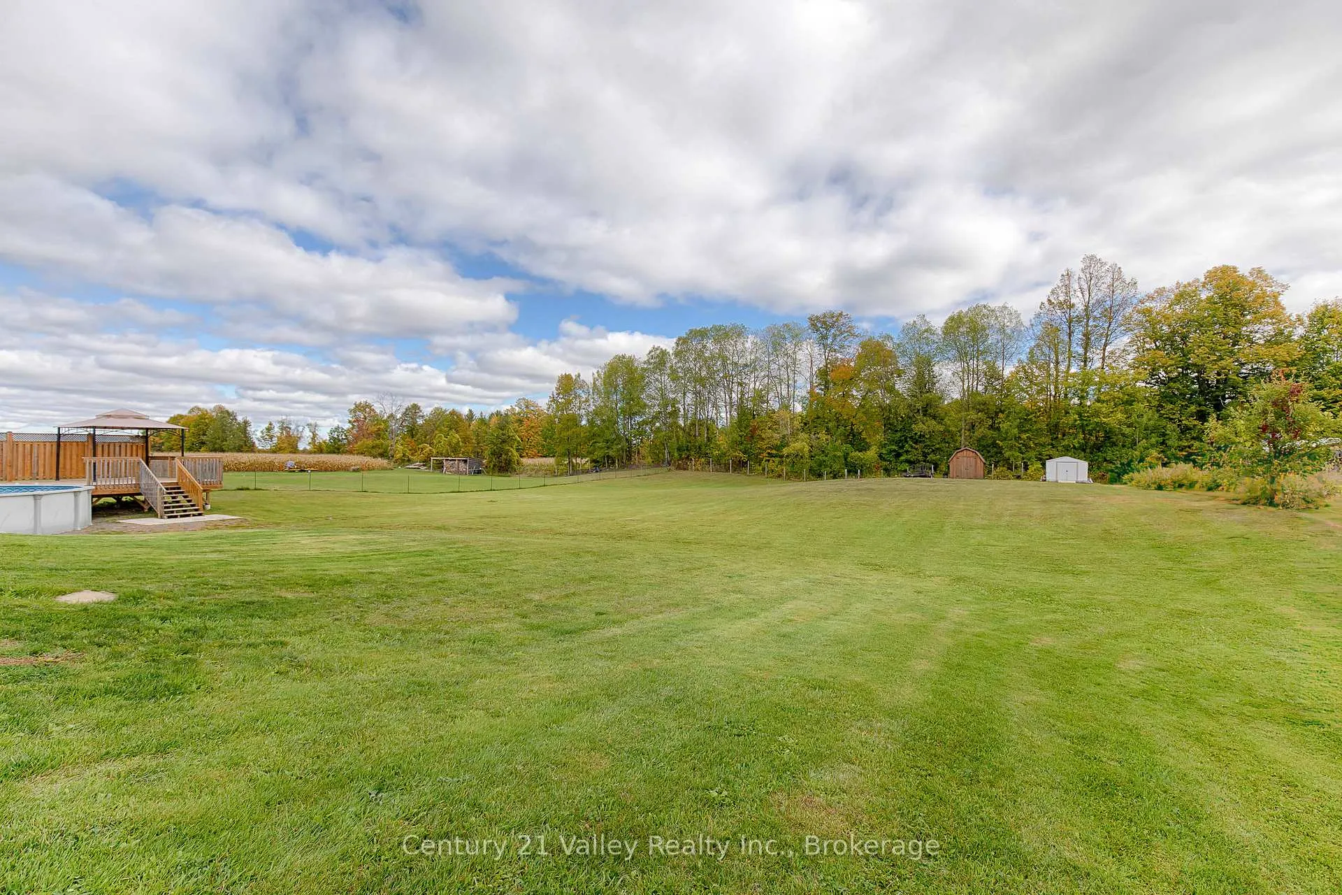 Photo 5 of 376 Letts Cemetery Road, North Algona Wilberforce, North Algona/Wilberforce Twp — HOMEH