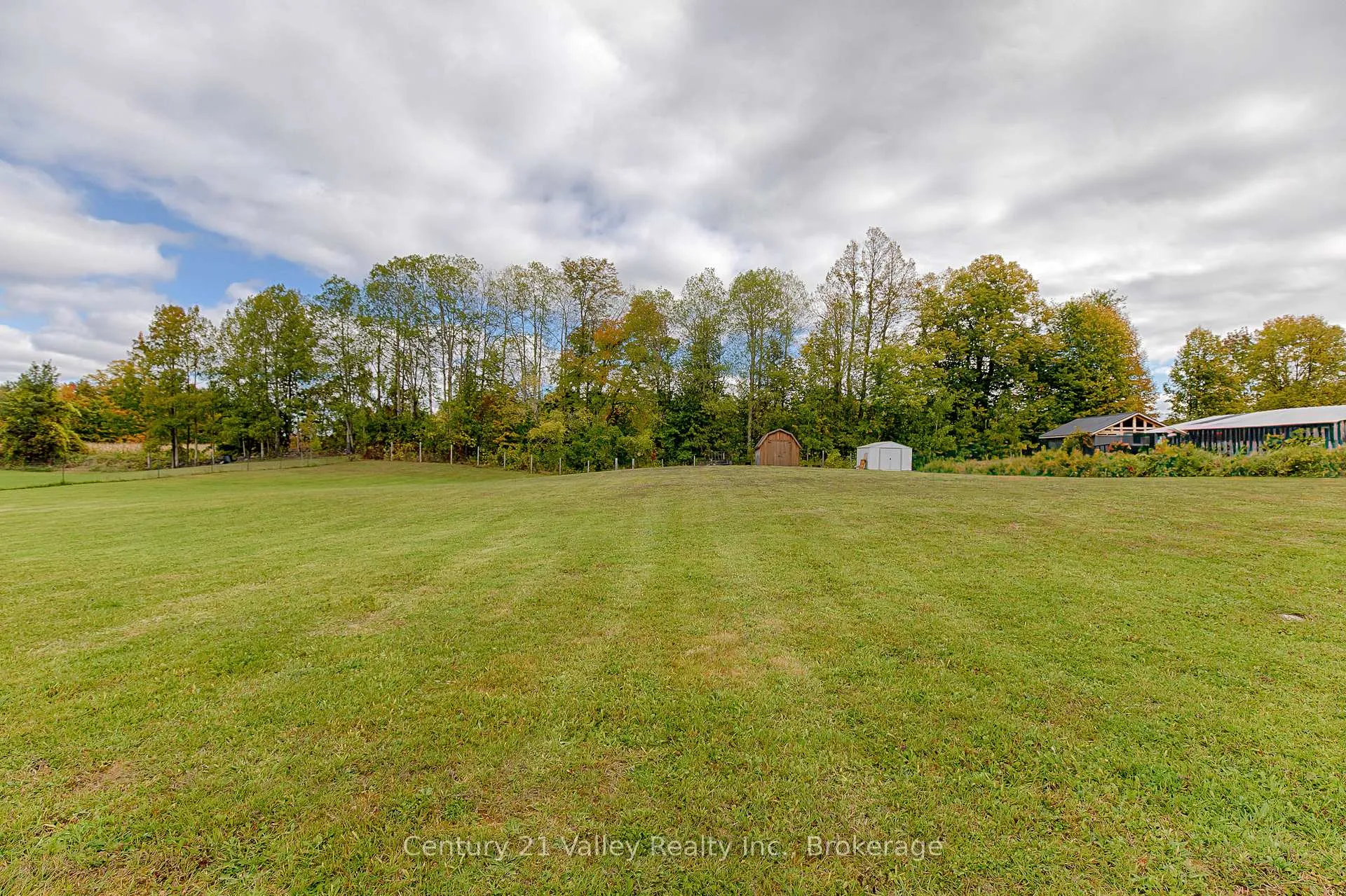 Photo 6 of 376 Letts Cemetery Road, North Algona Wilberforce, North Algona/Wilberforce Twp — HOMEH