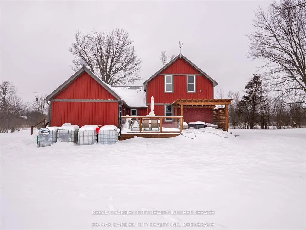 Photo 3 of 521 Netherby Road, Welland, Cooks Mills — HOMEH