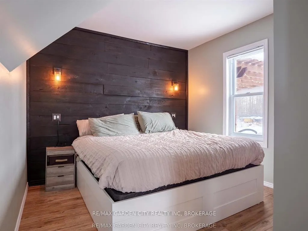 Photo 20 of 521 Netherby Road, Welland, Cooks Mills — HOMEH