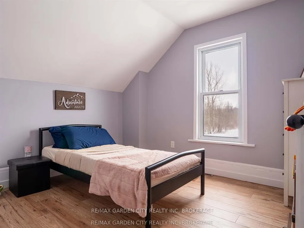 Photo 35 of 521 Netherby Road, Welland, Cooks Mills — HOMEH