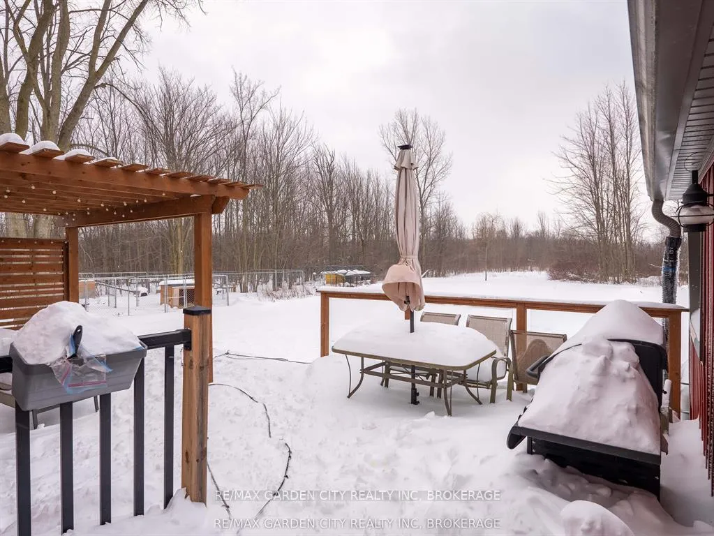 Photo 40 of 521 Netherby Road, Welland, Cooks Mills — HOMEH