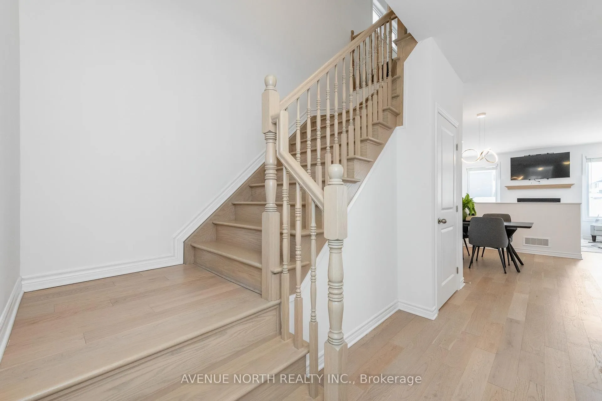 Photo 5 of 151 Minikan Street, Ottawa, Blossom Park/Kemp Park/Findlay Creek — HOMEH