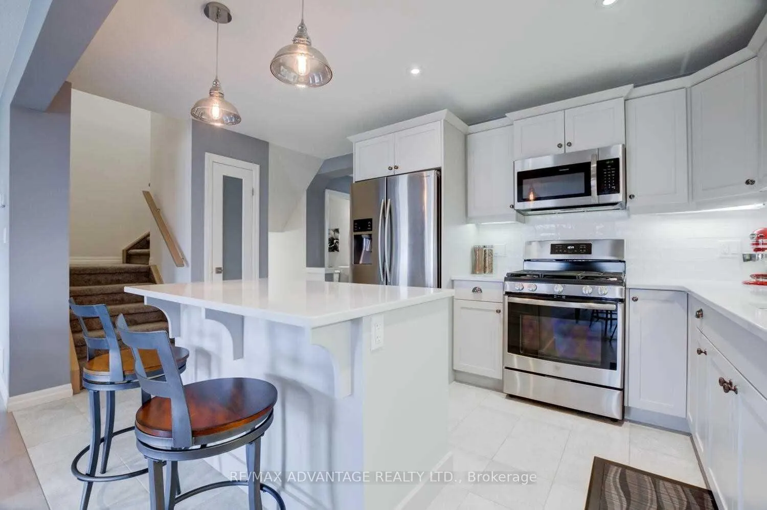Photo 3 of 258 Peach Tree Boulevard, St. Thomas — HOMEH