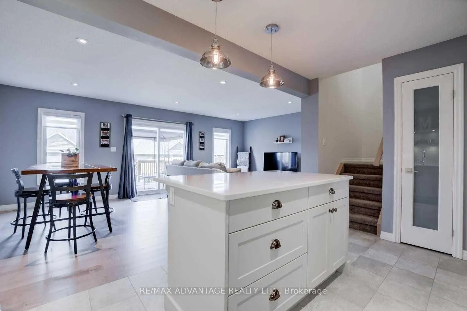 Photo 6 of 258 Peach Tree Boulevard, St. Thomas — HOMEH
