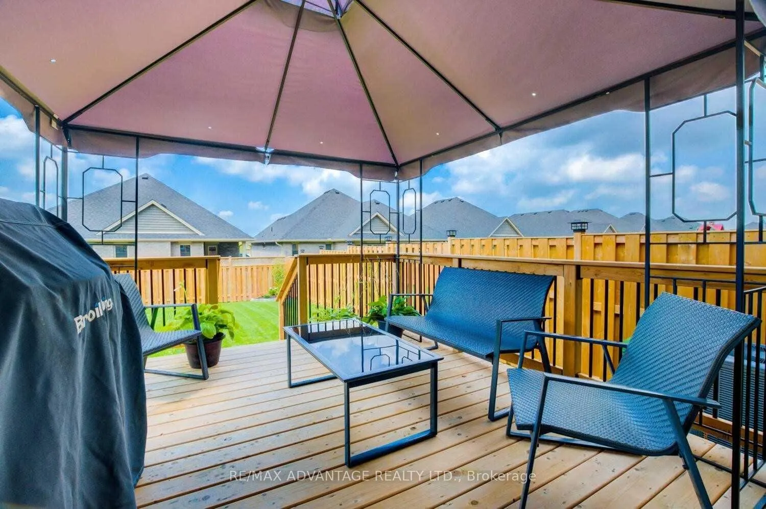 Photo 13 of 258 Peach Tree Boulevard, St. Thomas — HOMEH