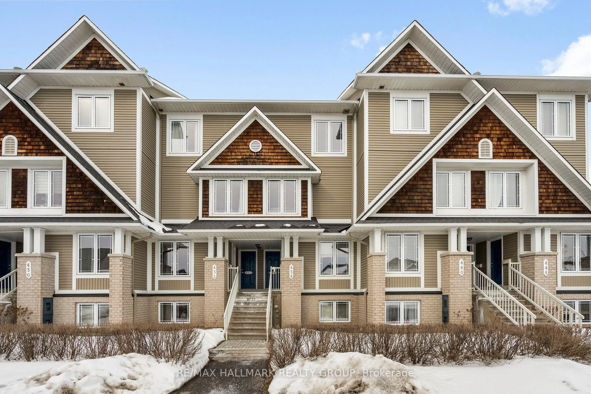 Front of 436 Harvest Valley Avenue