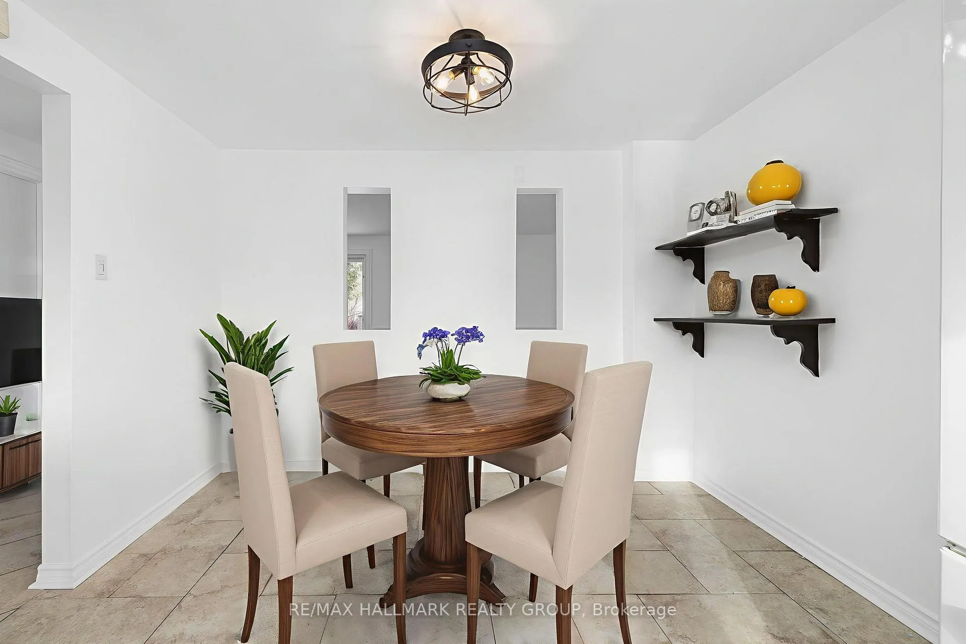 Photo 11 of Unit C, 1458 Heatherington Road, Ottawa, Heron Gate/Industrial Park — HOMEH