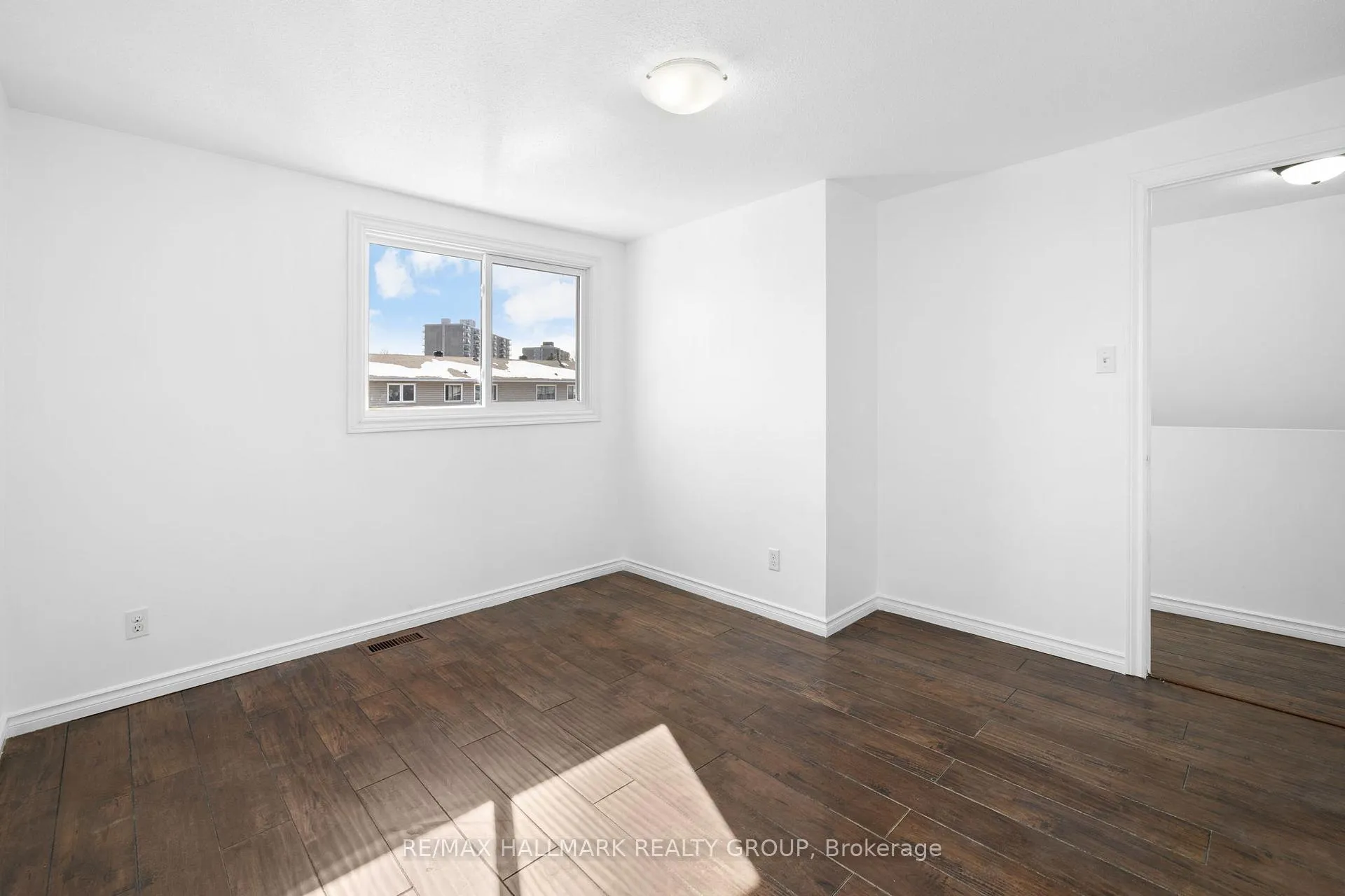 Photo 19 of Unit C, 1458 Heatherington Road, Ottawa, Heron Gate/Industrial Park — HOMEH