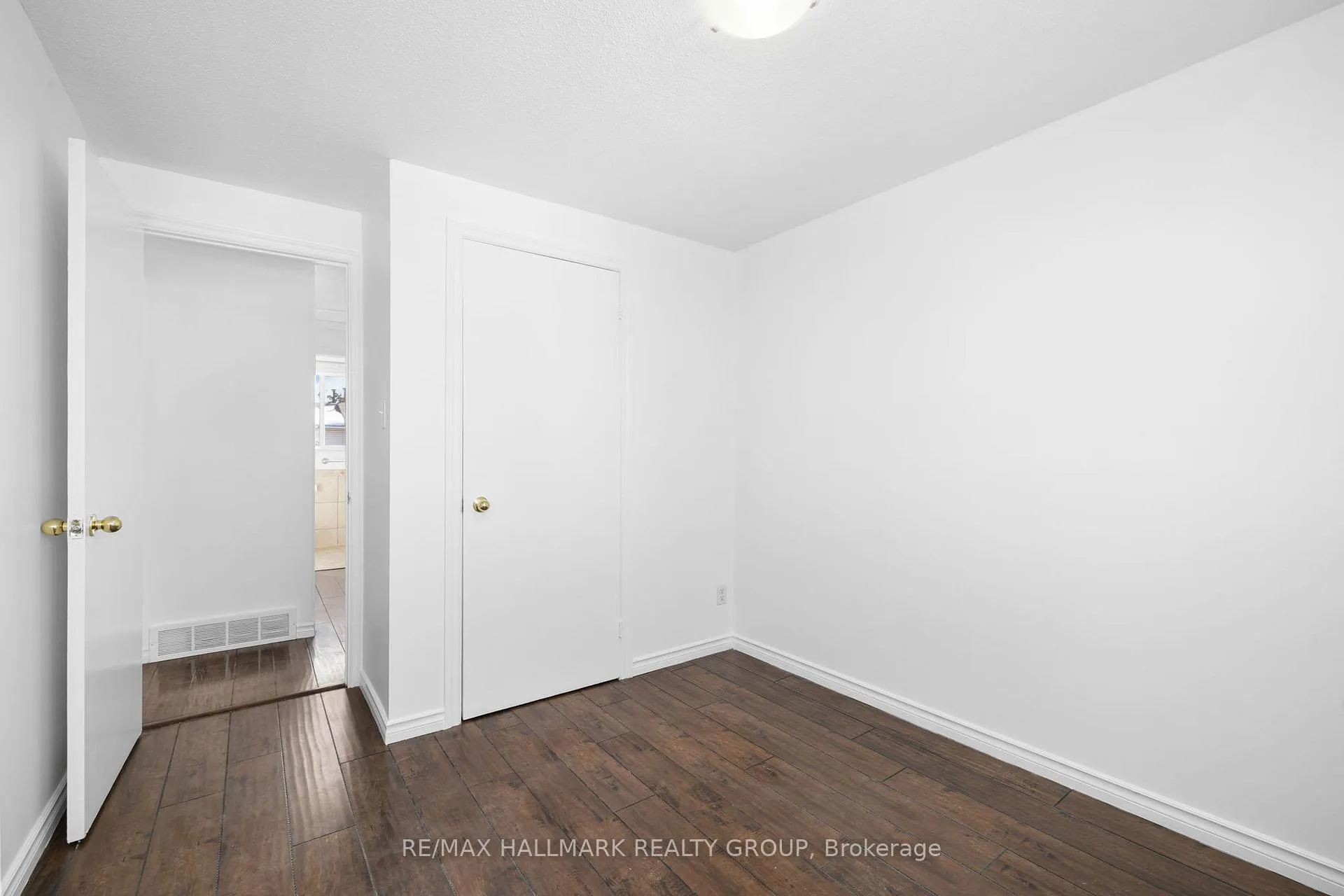 Photo 24 of Unit C, 1458 Heatherington Road, Ottawa, Heron Gate/Industrial Park — HOMEH