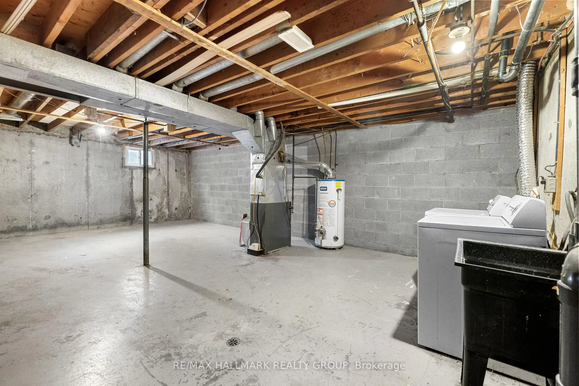 Photo 27 of Unit C, 1458 Heatherington Road, Ottawa, Heron Gate/Industrial Park — HOMEH