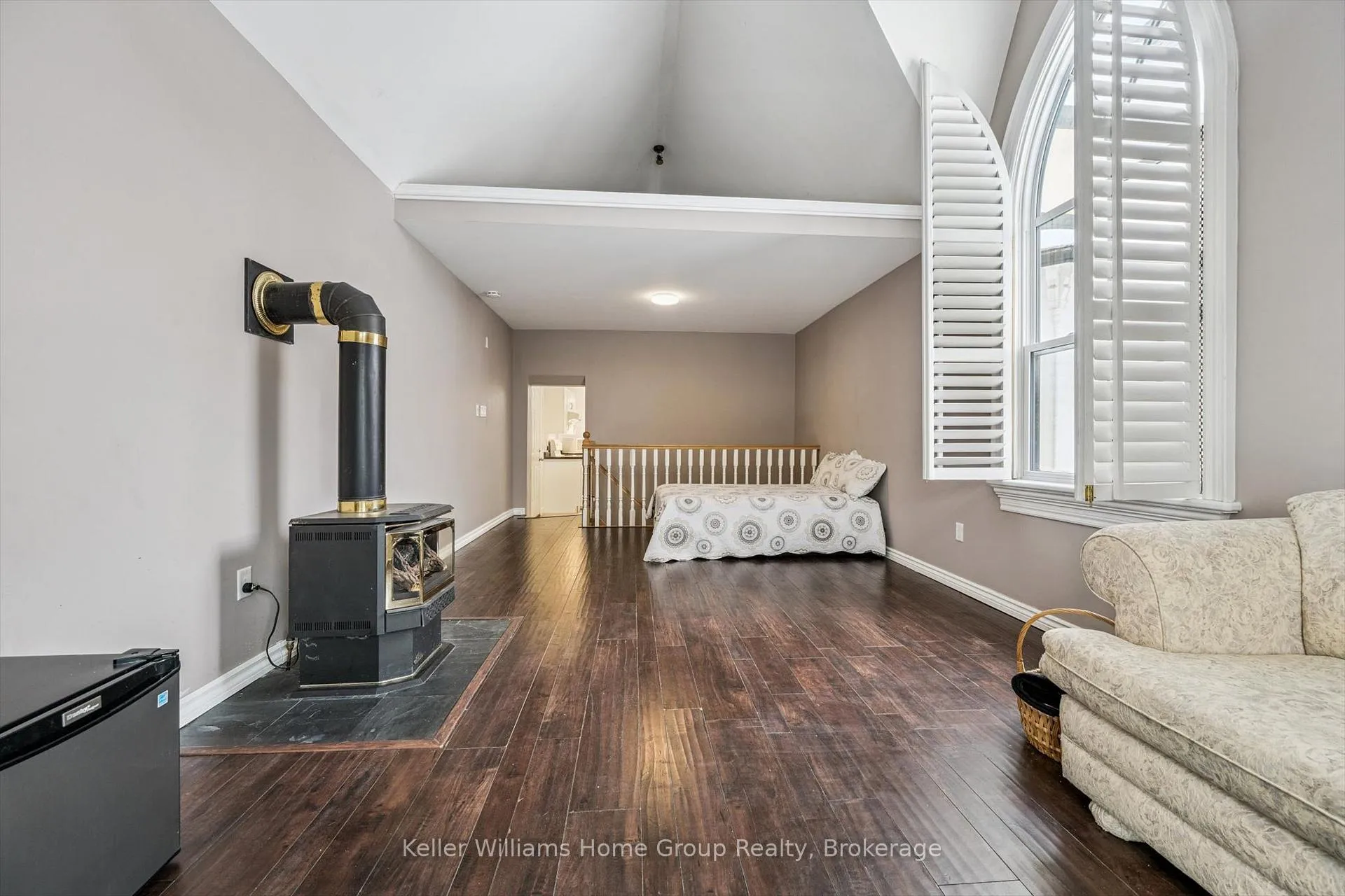 Photo 18 of 17 Archibald Street, Brampton, Brampton West — HOMEH