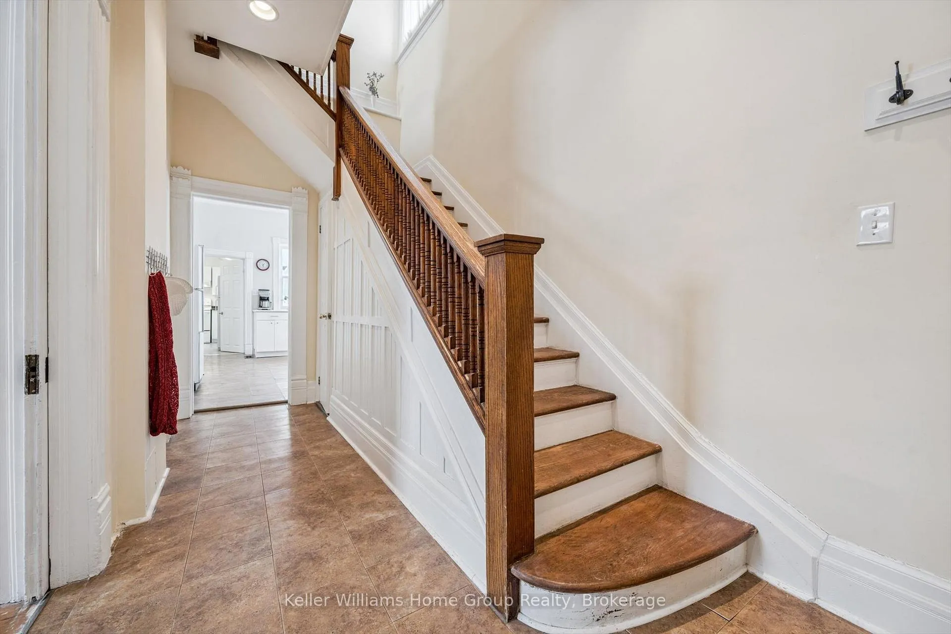 Photo 22 of 17 Archibald Street, Brampton, Brampton West — HOMEH