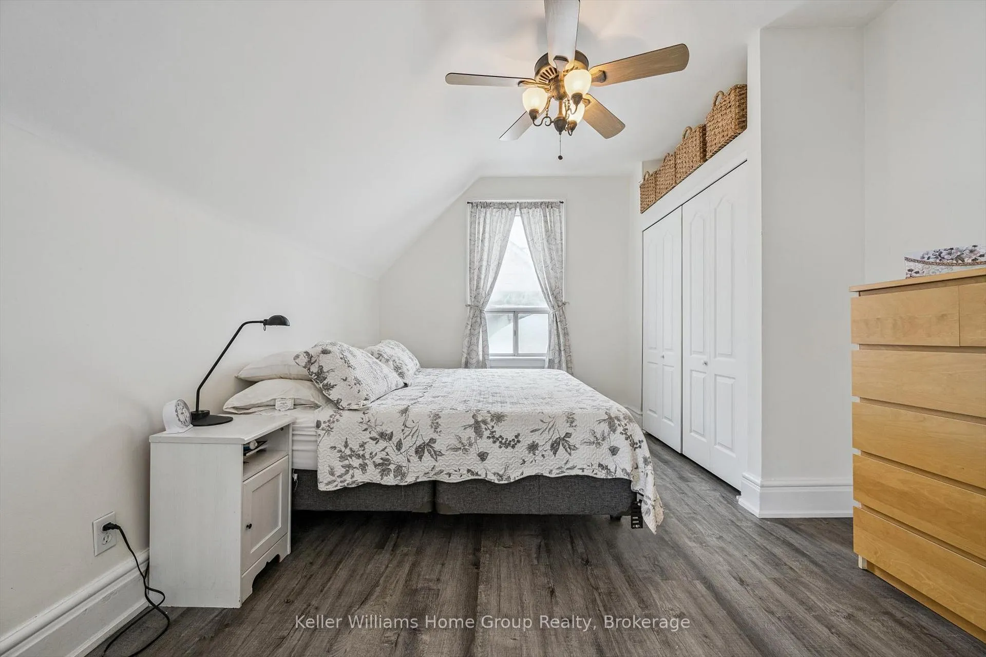 Photo 26 of 17 Archibald Street, Brampton, Brampton West — HOMEH