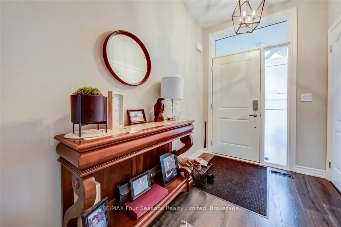 Photo 5 of 44 Lett Avenue, Collingwood — HOMEH