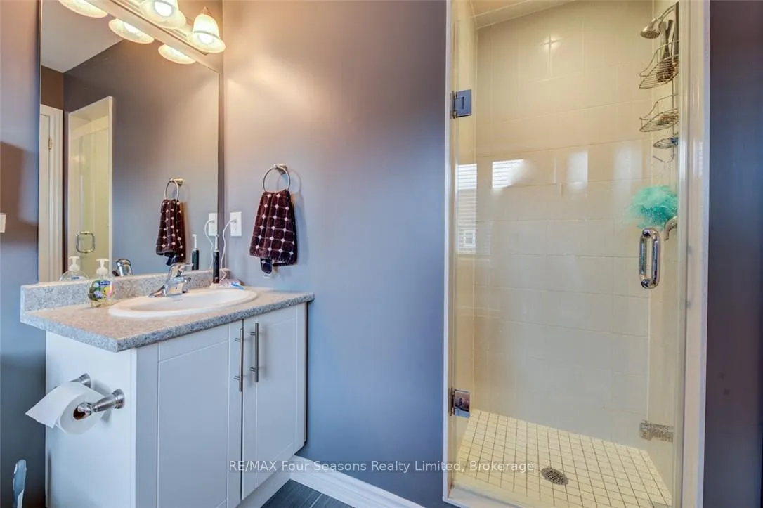 Photo 24 of 44 Lett Avenue, Collingwood — HOMEH