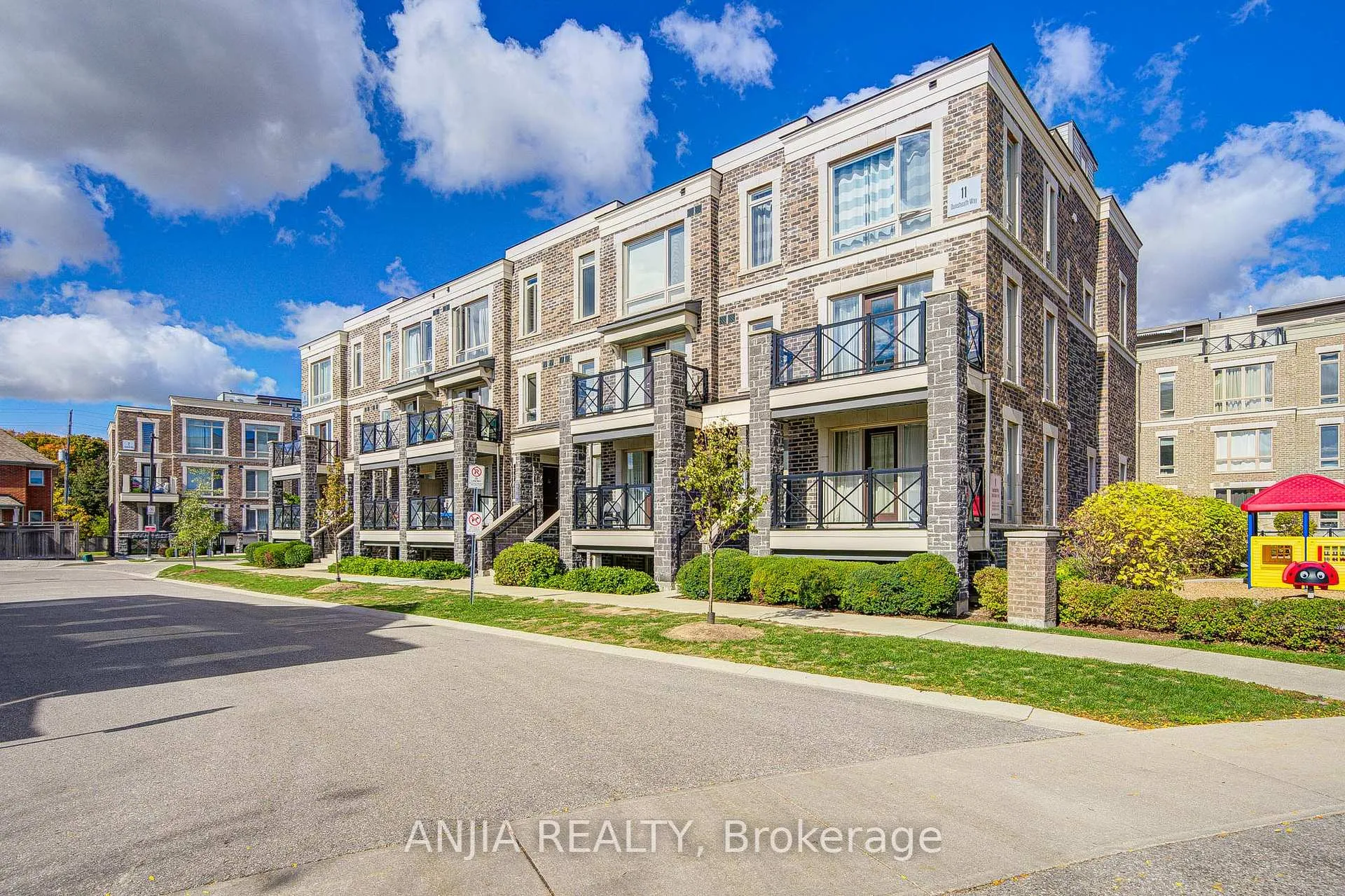 Front of Unit 1205, 11 Dunsheath Way