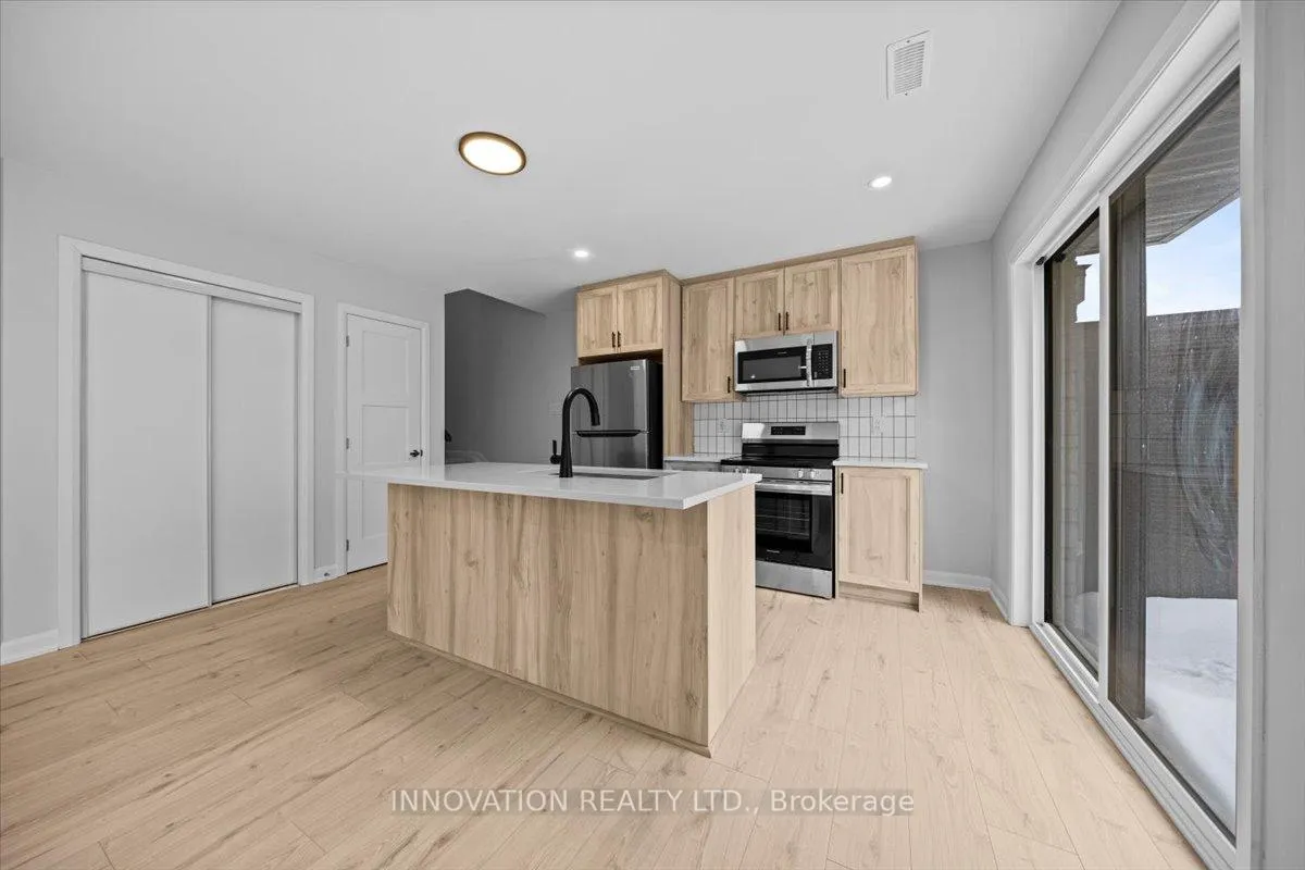 Photo 3 of Unit 6, 801 Glenroy Gilbert Drive, Ottawa, Barrhaven - Strandherd — HOMEH