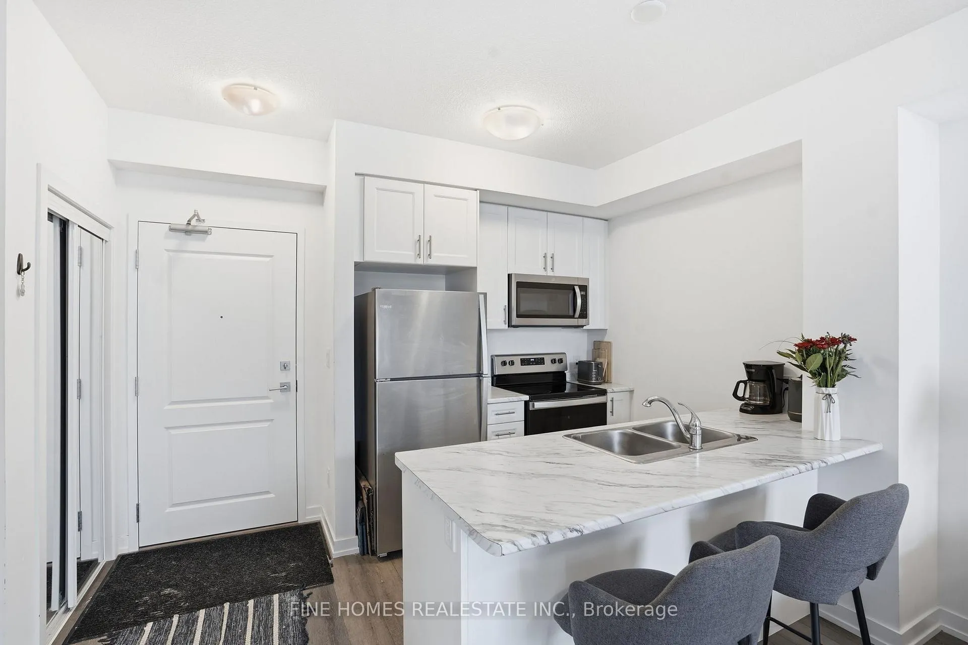 Photo 5 of Unit 217, 470 Dundas Street E, Hamilton, Waterdown — HOMEH