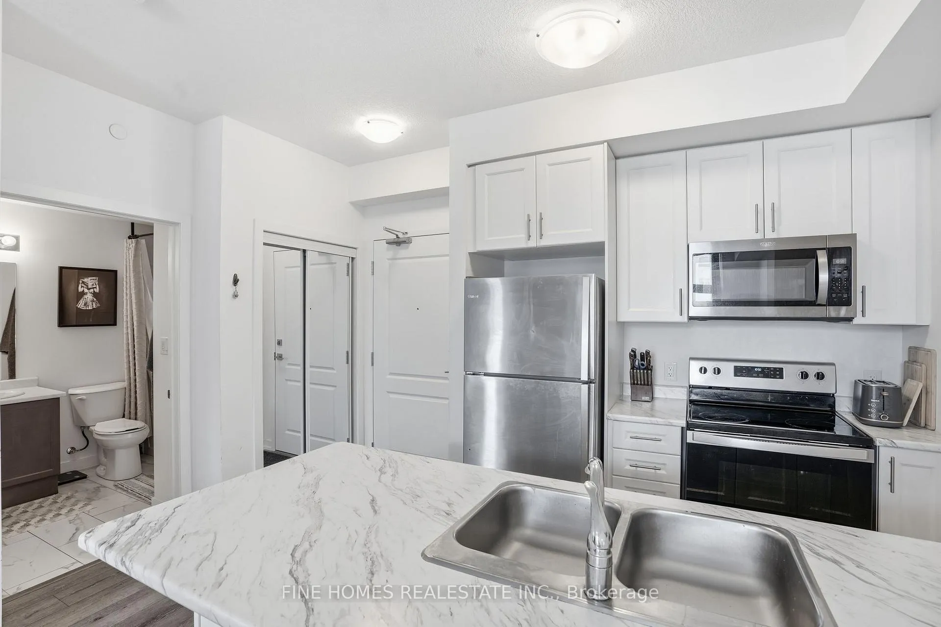 Photo 9 of Unit 217, 470 Dundas Street E, Hamilton, Waterdown — HOMEH
