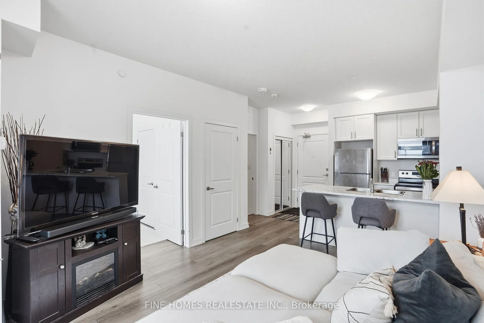 Photo 15 of Unit 217, 470 Dundas Street E, Hamilton, Waterdown — HOMEH