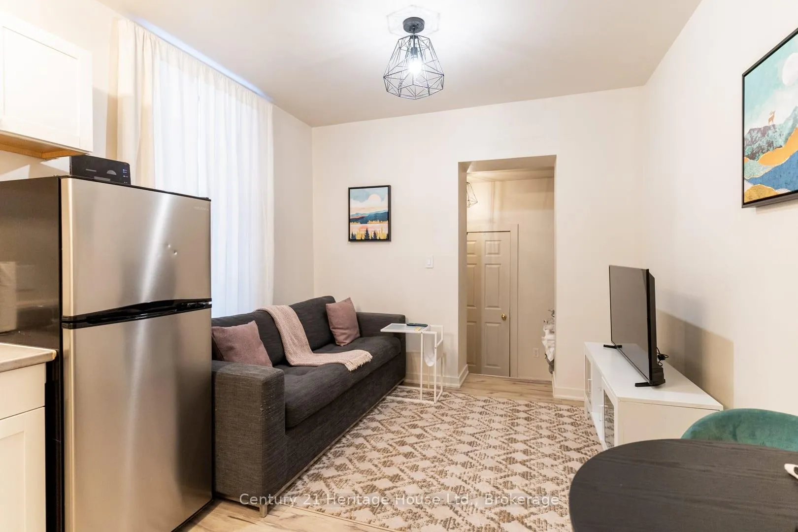 Photo 3 of Unit 2, 212 Wilson Street, Hamilton, Landsdale — HOMEH