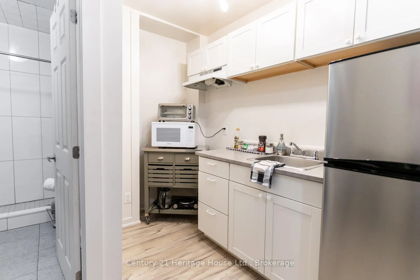 Photo 9 of Unit 2, 212 Wilson Street, Hamilton, Landsdale — HOMEH