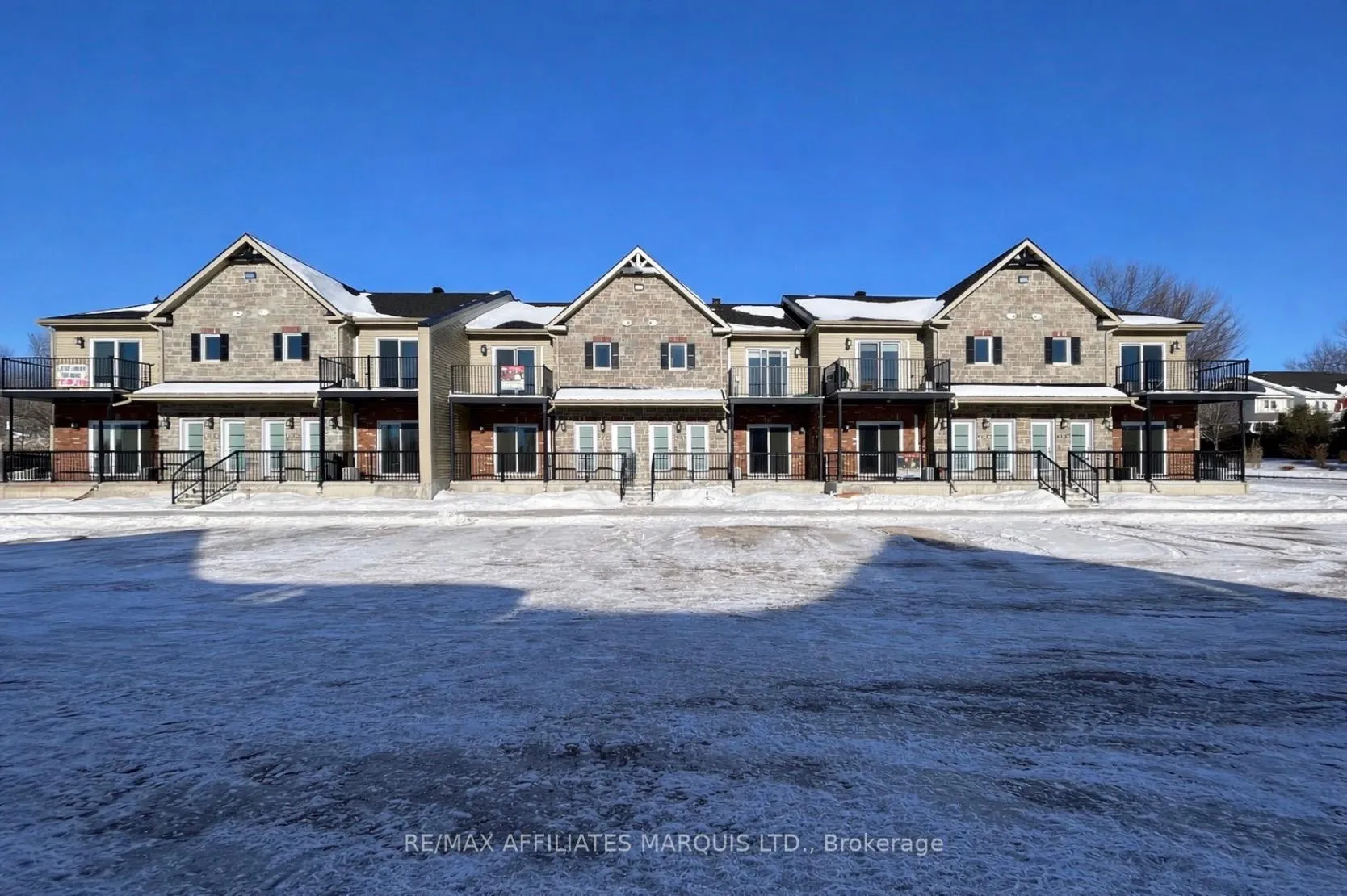 Photo 1 of Unit 204, 229 Water Street E, Cornwall — HOMEH