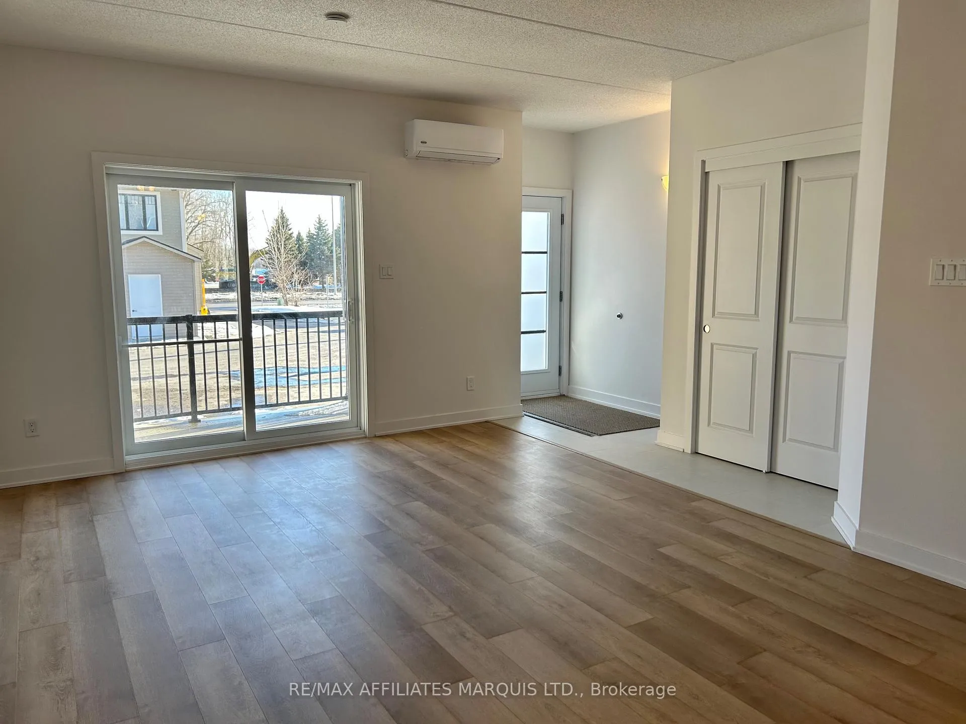 Photo 4 of Unit 204, 229 Water Street E, Cornwall — HOMEH