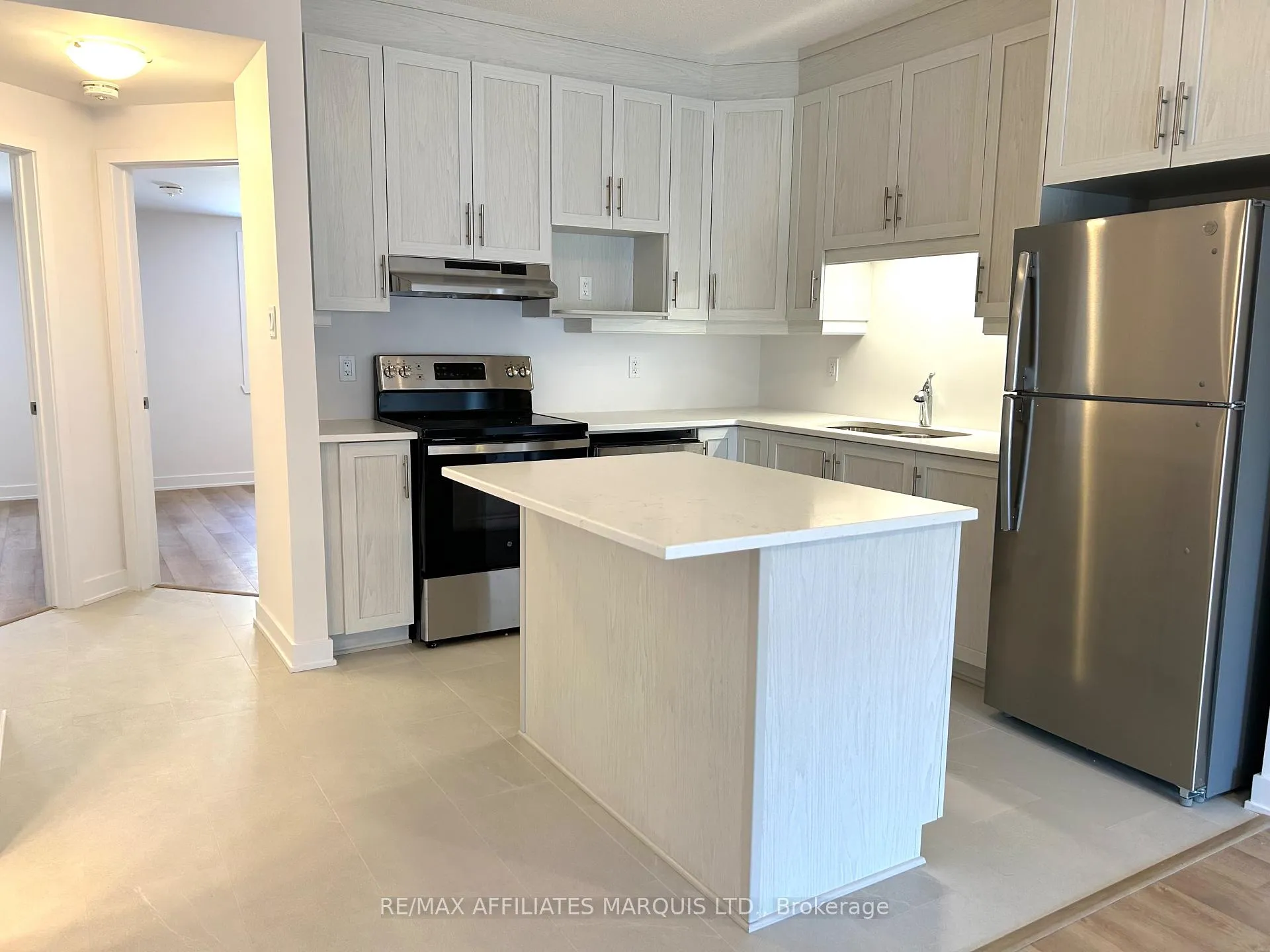 Photo 8 of Unit 204, 229 Water Street E, Cornwall — HOMEH