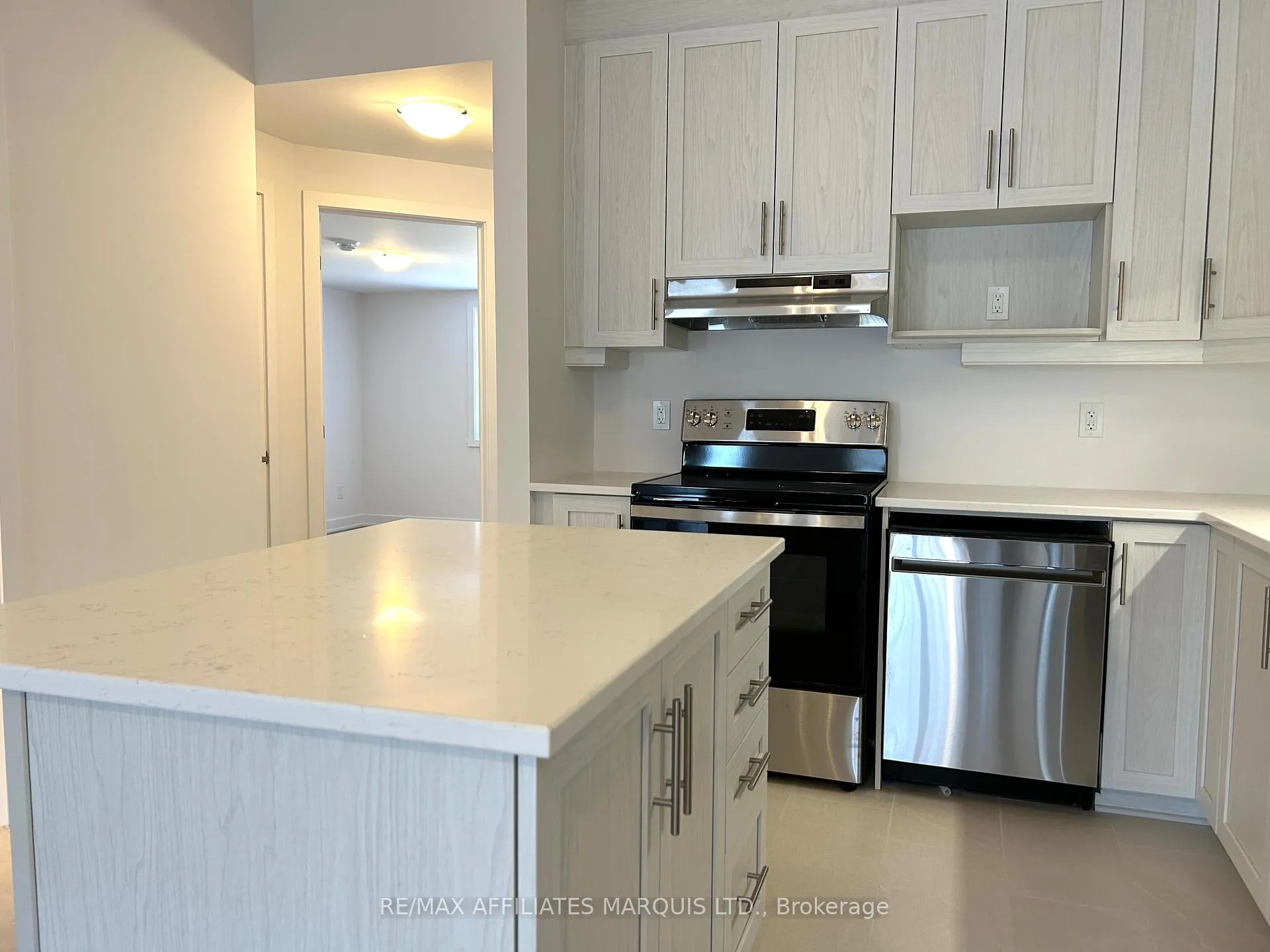Photo 9 of Unit 204, 229 Water Street E, Cornwall — HOMEH