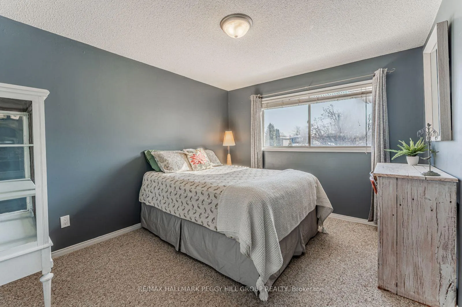 Photo 7 of 71 Radenhurst Crescent, Barrie, Grove East — HOMEH