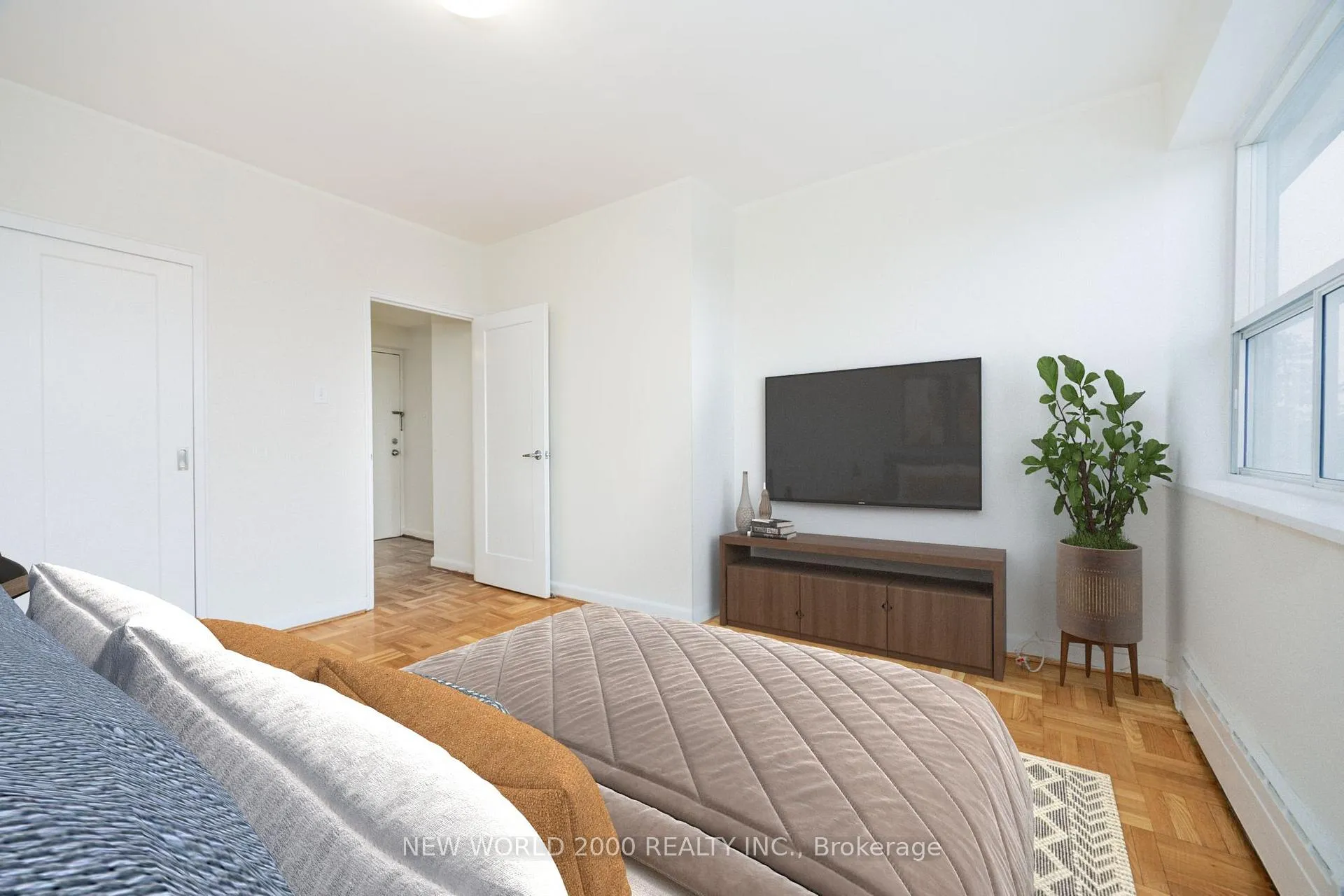 Photo 6 of Unit 208, 1220 Bayview Avenue, Toronto, Leaside — HOMEH
