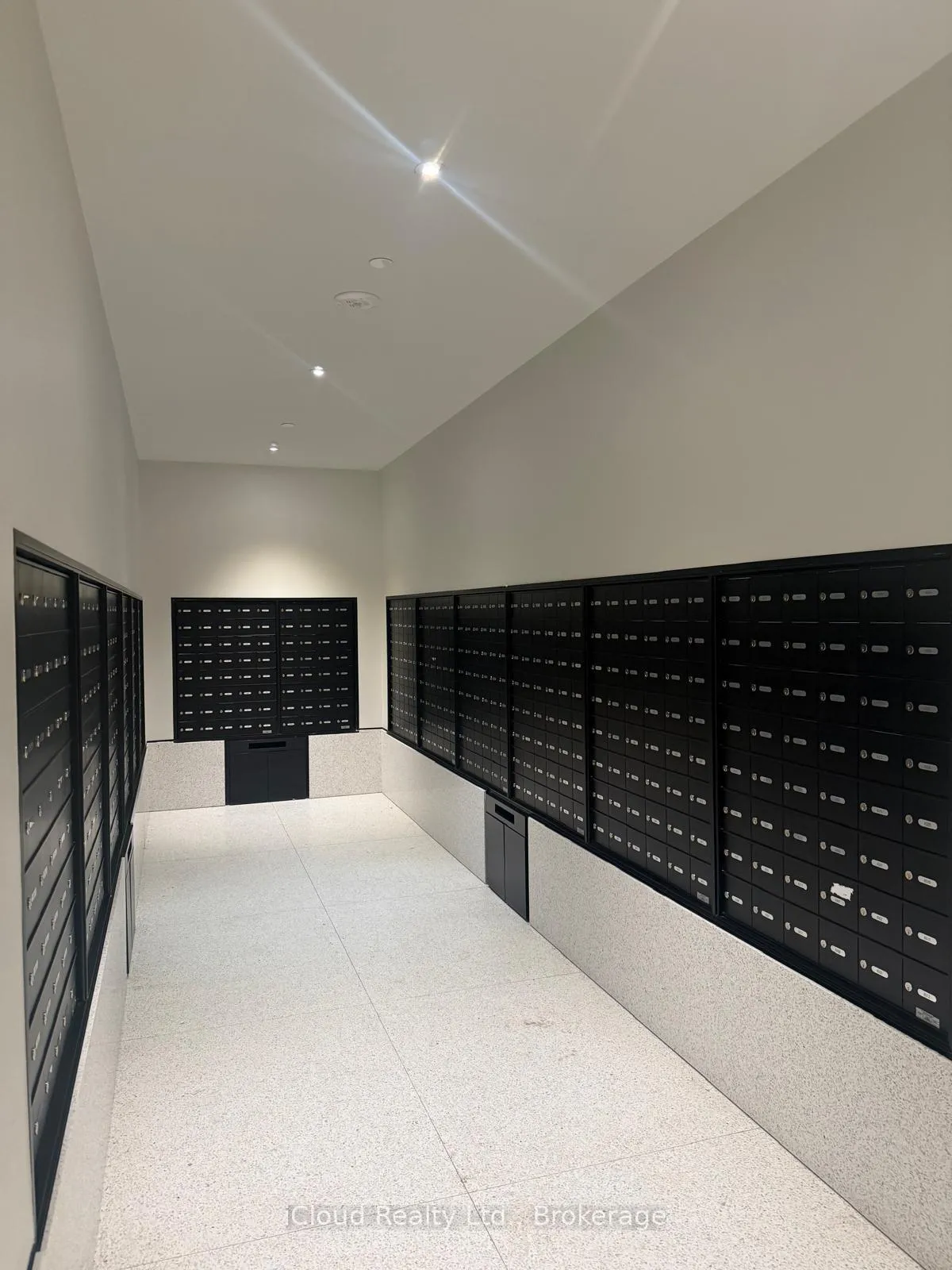 Photo 7 of Unit 1602, 195 Commerce Street, Vaughan, Vaughan Corporate Centre — HOMEH