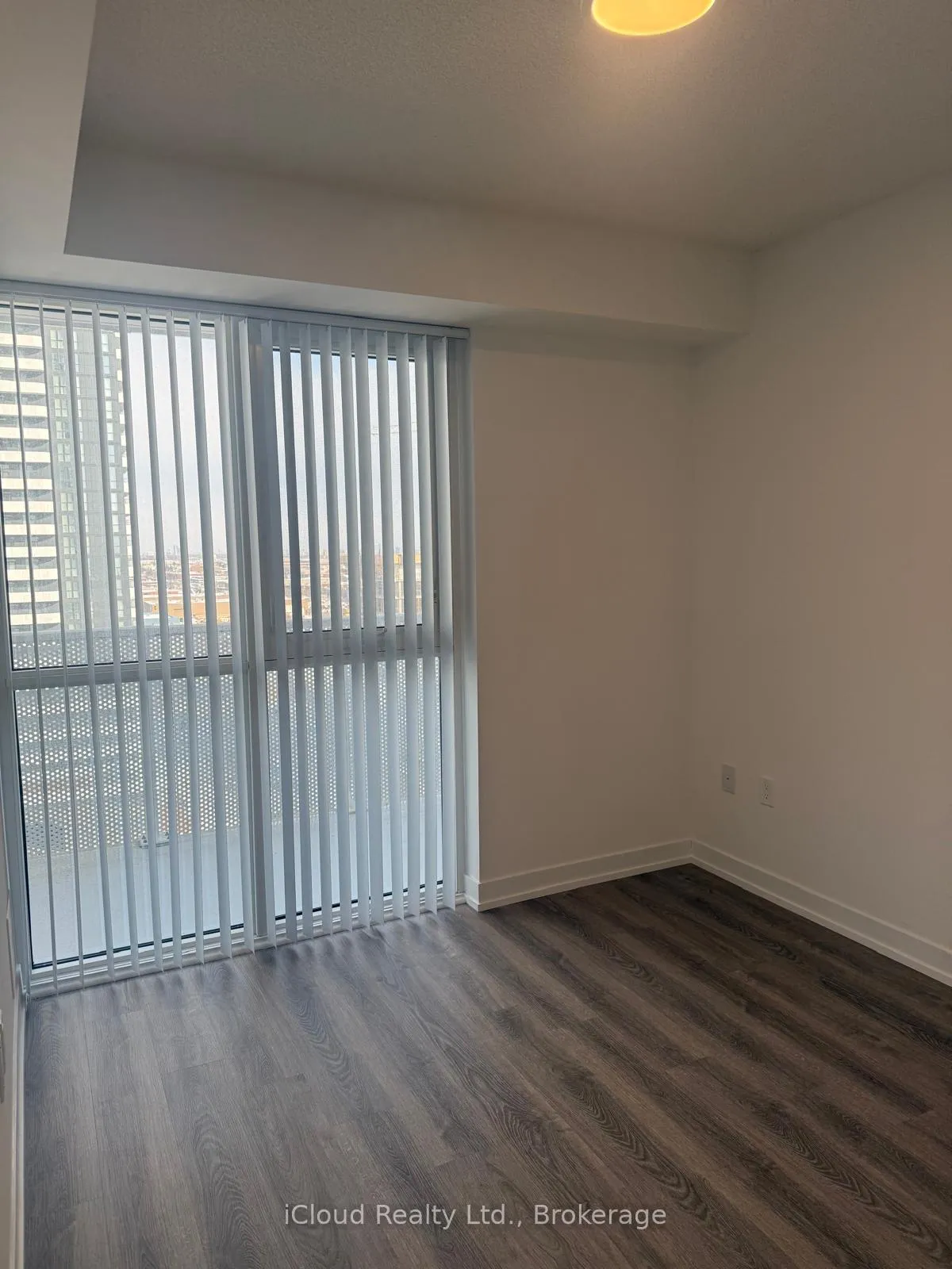 Photo 14 of Unit 1602, 195 Commerce Street, Vaughan, Vaughan Corporate Centre — HOMEH