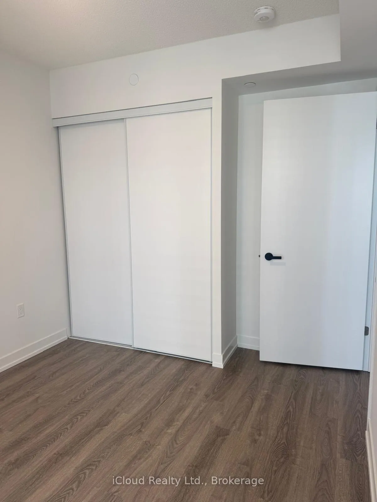 Photo 15 of Unit 1602, 195 Commerce Street, Vaughan, Vaughan Corporate Centre — HOMEH