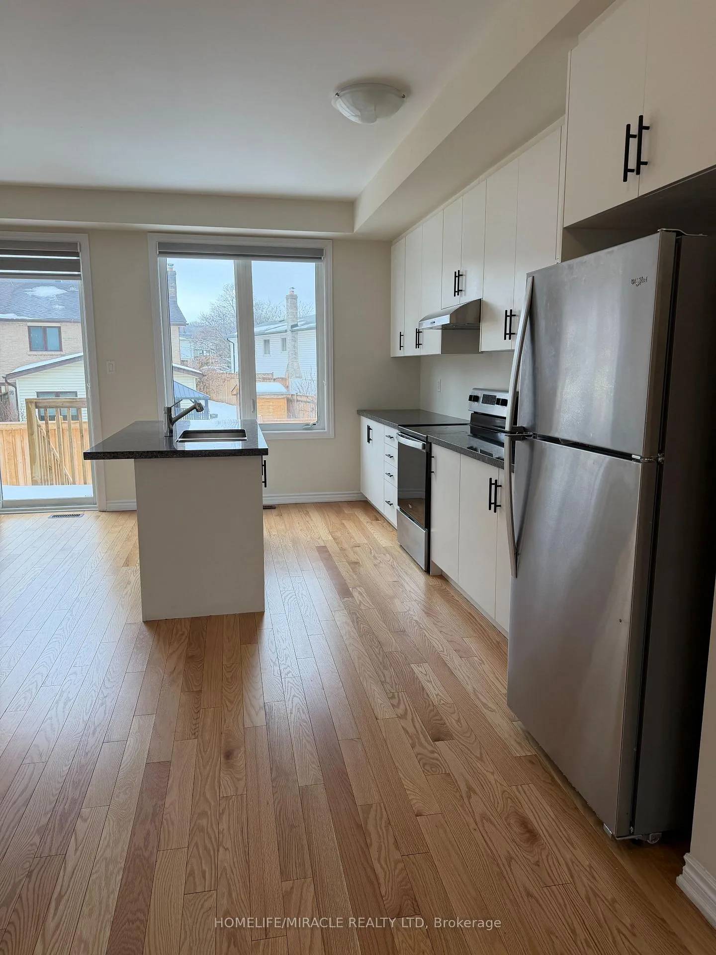 Photo 5 of 1397 National Common, Burlington, Tyandaga — HOMEH