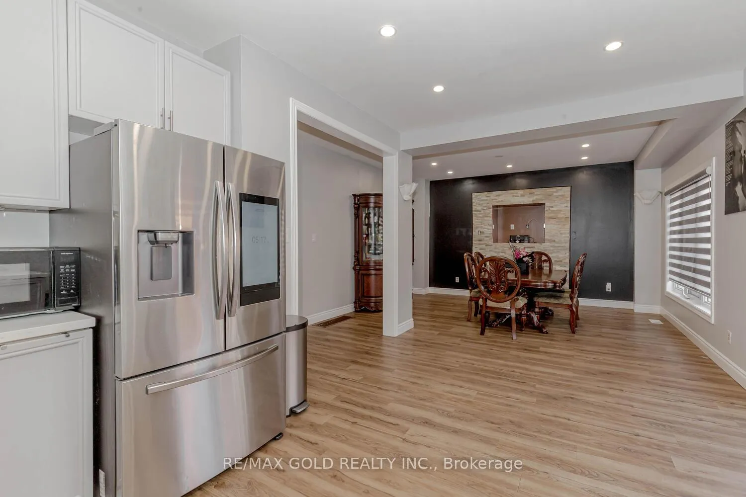 Photo 15 of 33 Hopecrest Place, Brampton, Sandringham-Wellington — HOMEH
