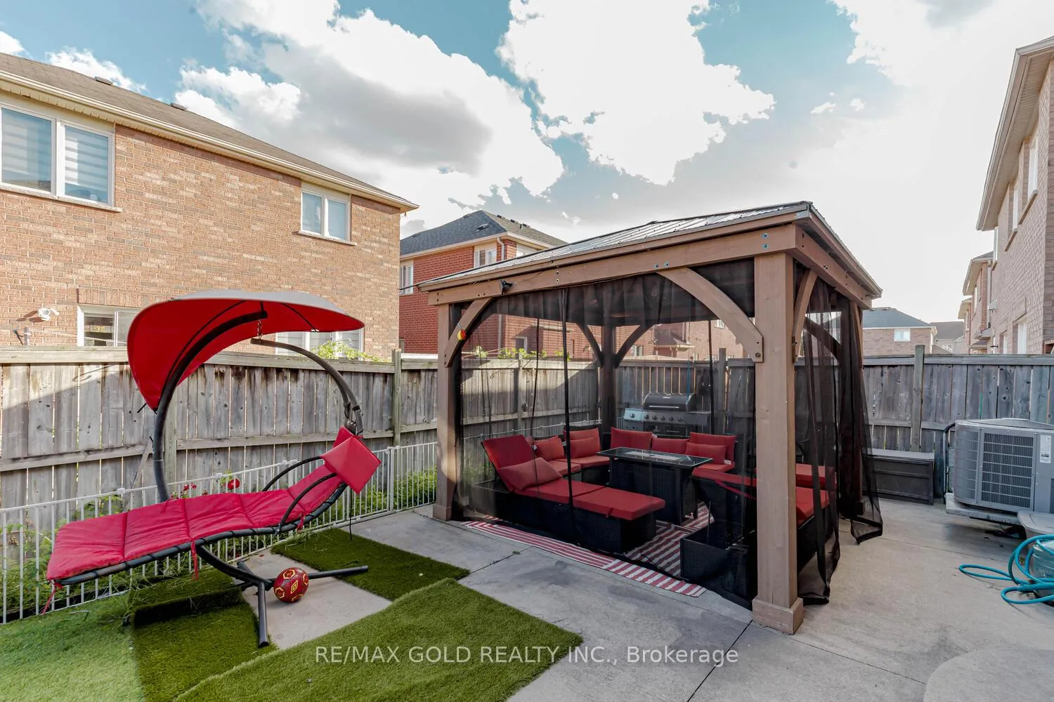 Photo 39 of 33 Hopecrest Place, Brampton, Sandringham-Wellington — HOMEH