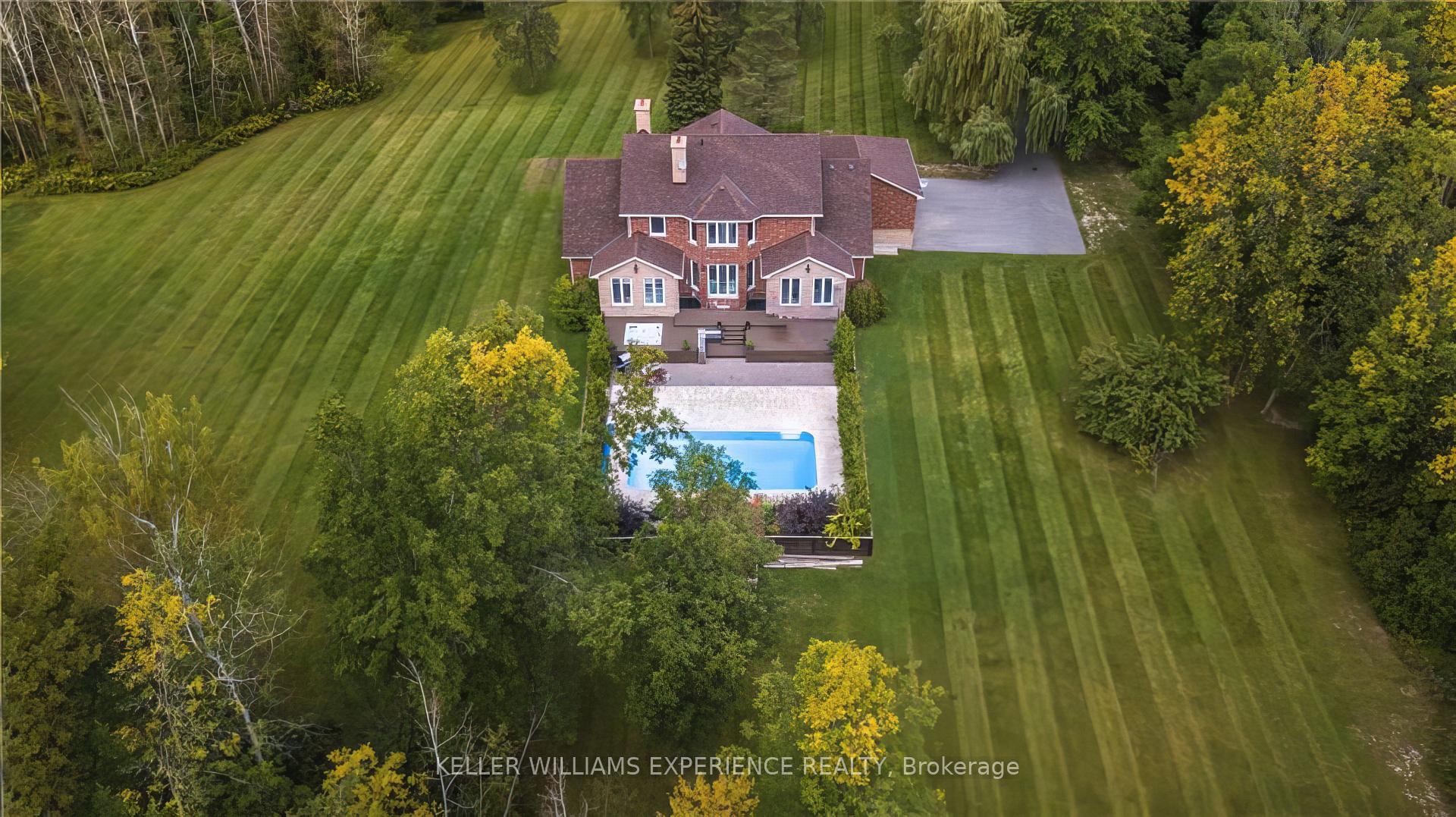 Photo 3 of 1775 9th Line, Innisfil, Rural Innisfil — HOMEH