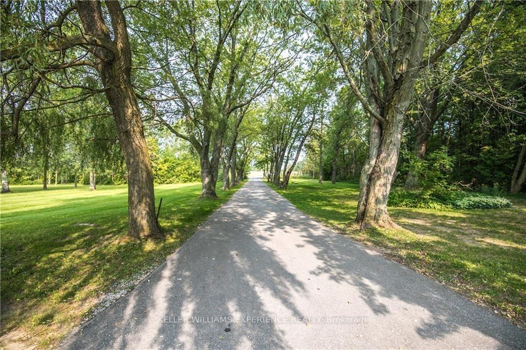 Photo 9 of 1775 9th Line, Innisfil, Rural Innisfil — HOMEH