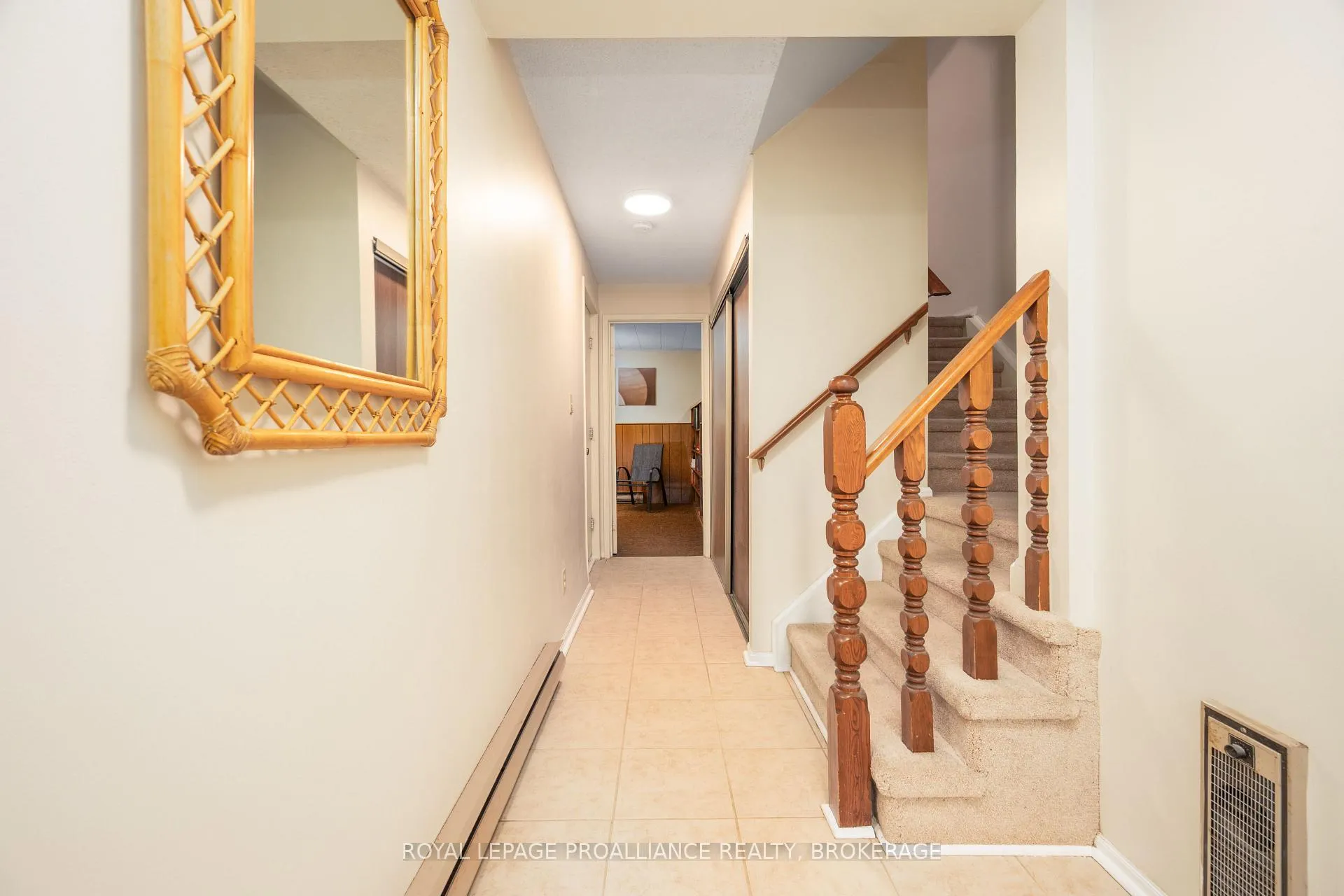 Photo 4 of Unit 39, 115 Wright Crescent, Kingston, Central City East — HOMEH
