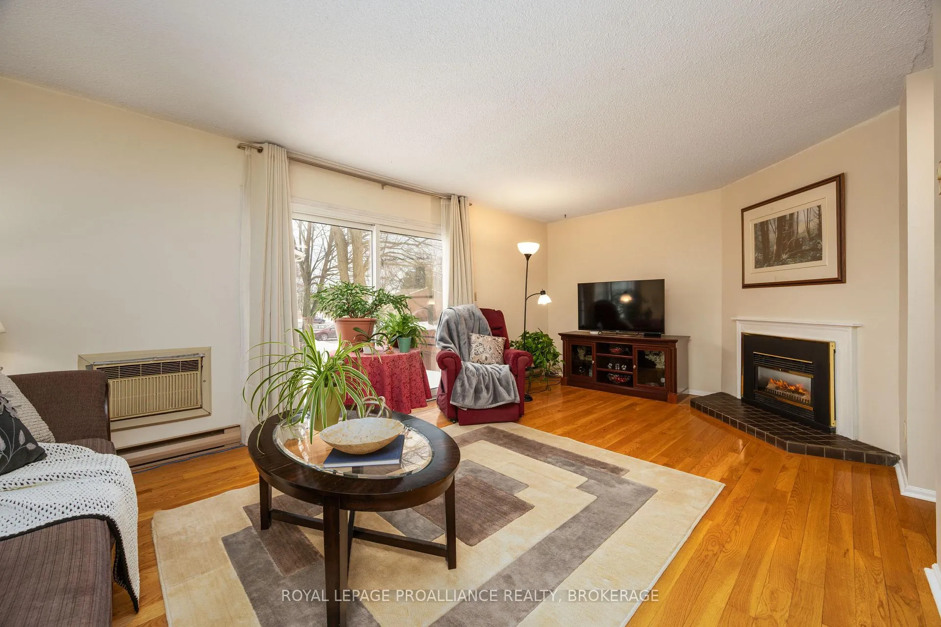 Photo 10 of Unit 39, 115 Wright Crescent, Kingston, Central City East — HOMEH