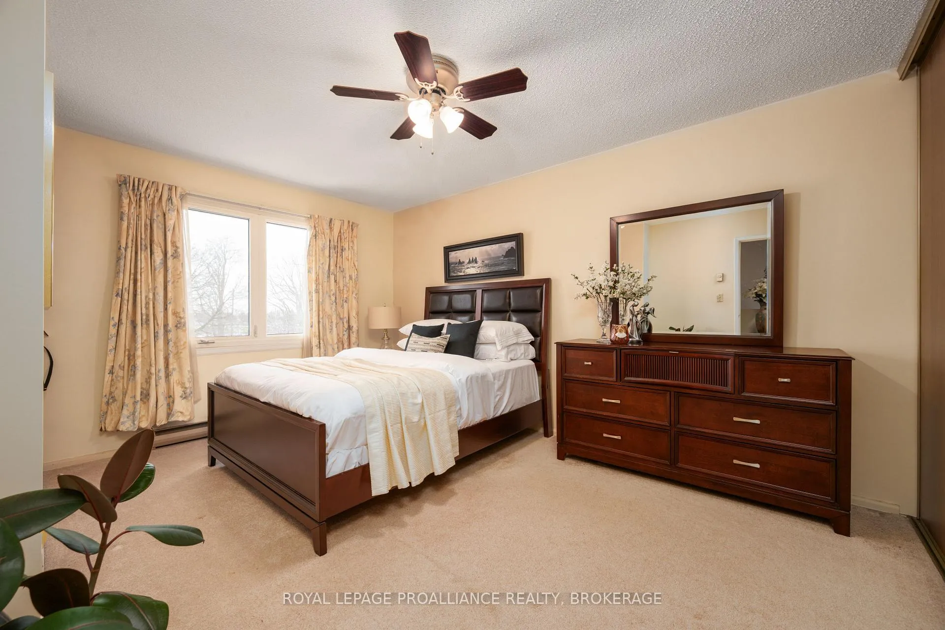 Photo 22 of Unit 39, 115 Wright Crescent, Kingston, Central City East — HOMEH